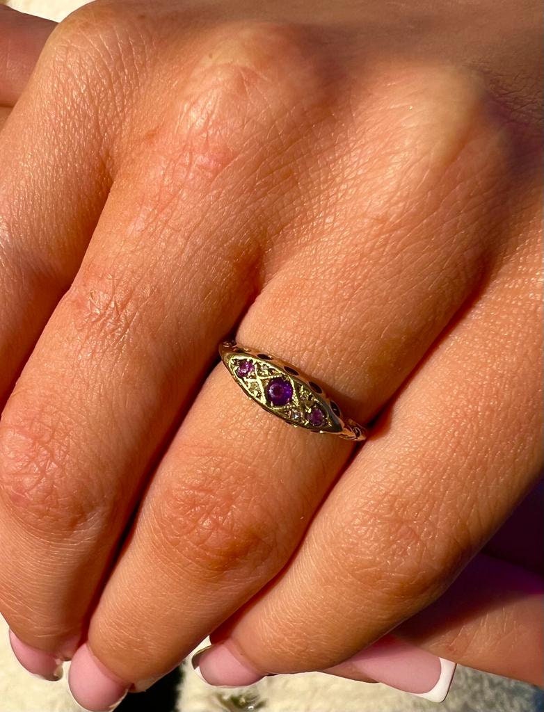 9ct Solid Gold Vintage Amethyst and Diamond Ring | Oval Amethyst, Accent Diamonds, Filigree Band | UK L 1/2 - US 6 | Resizable |