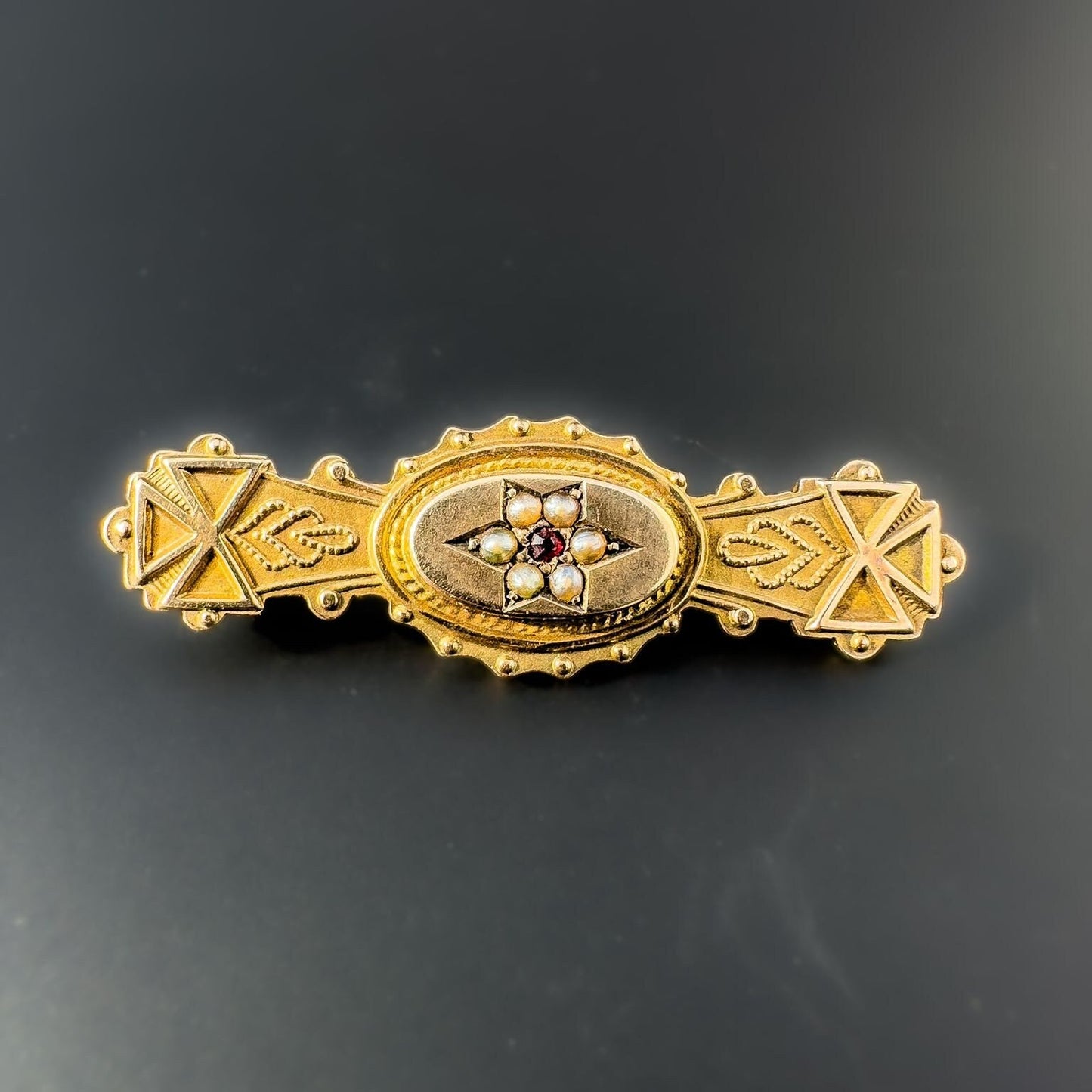Antique, Victorian, 9ct Yellow Gold, Red Garnet & Seed Pearl Brooch, 1900 English Hallmarks, 39mm X 12mm
