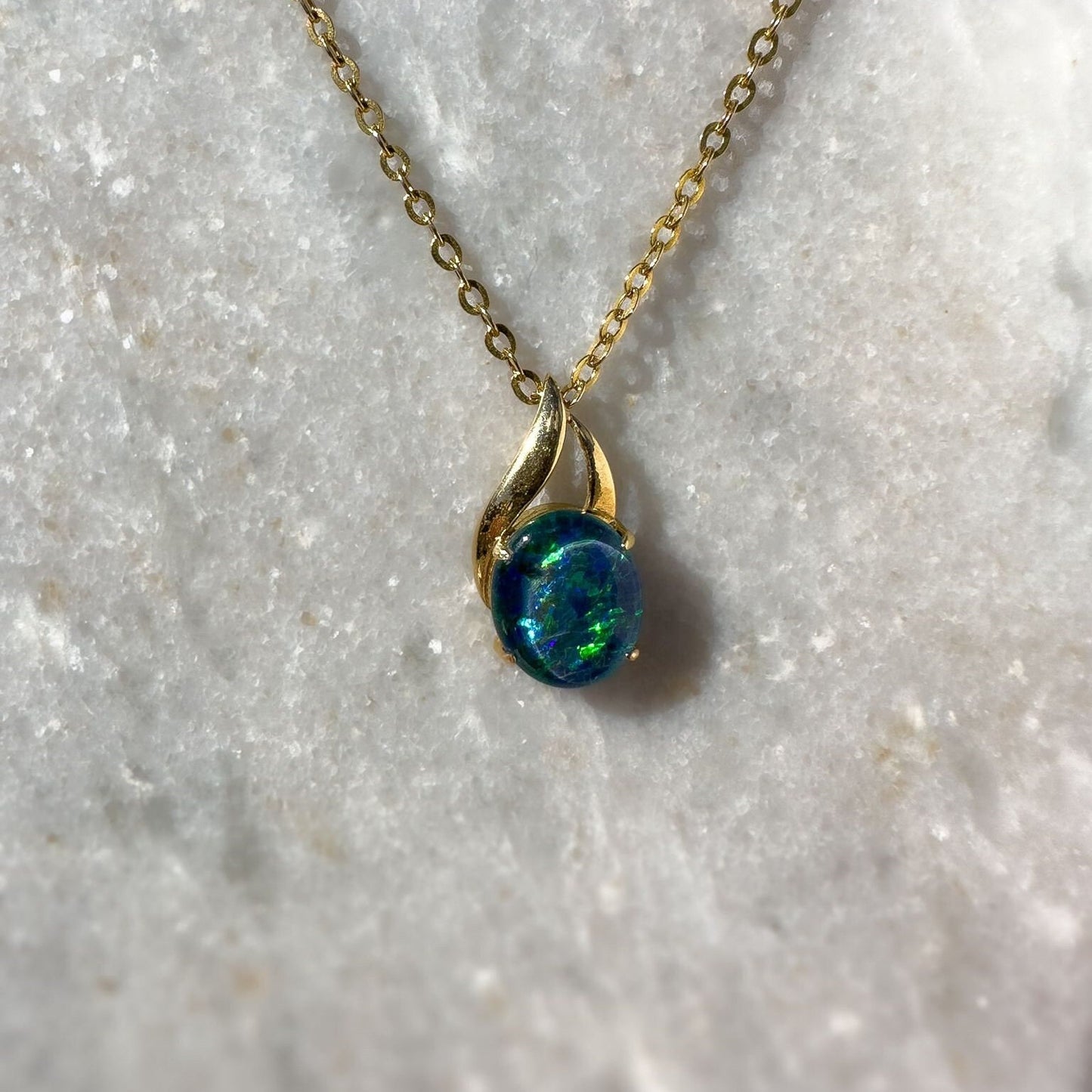 Vintage |18ct Gold | Opal Triplet Pendant with 9ct Gold Chain Set | Pendant Necklace Set | Drop Pendant Set