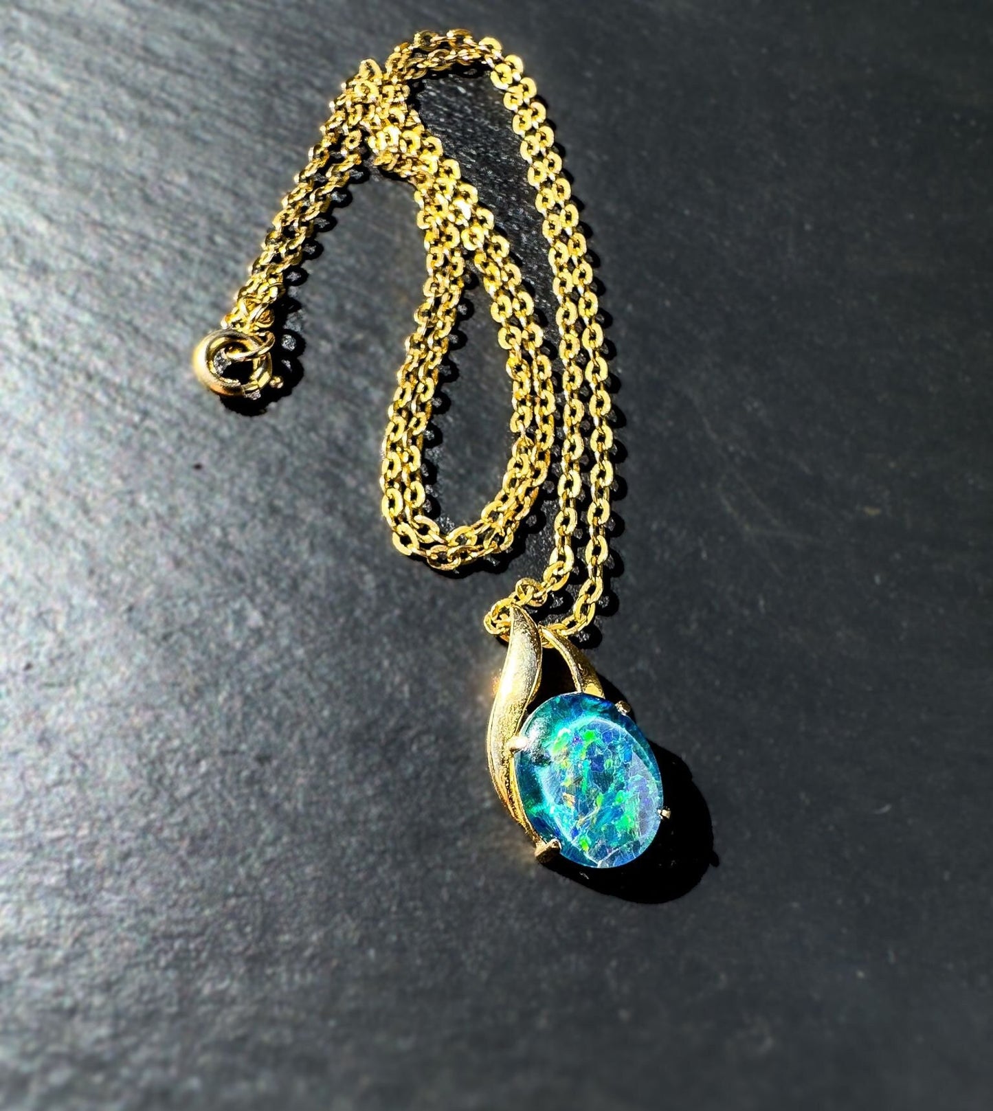 Vintage |18ct Gold | Opal Triplet Pendant with 9ct Gold Chain Set | Pendant Necklace Set | Drop Pendant Set