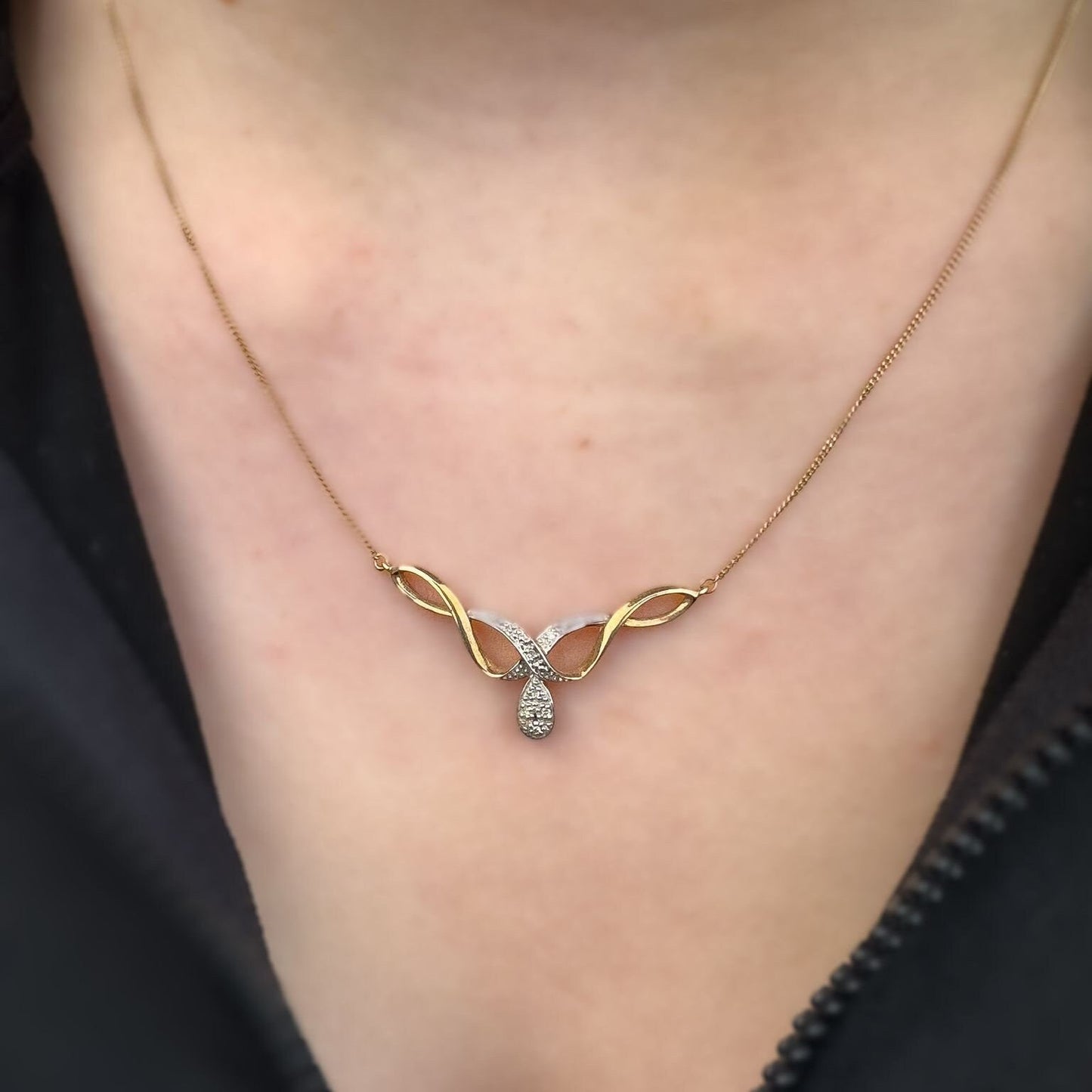 9ct Gold | Vintage | Diamond Pendant & Neclace Set | Pendant Set | Drop Pendant | Wedding Necklace | Bridal Necklace