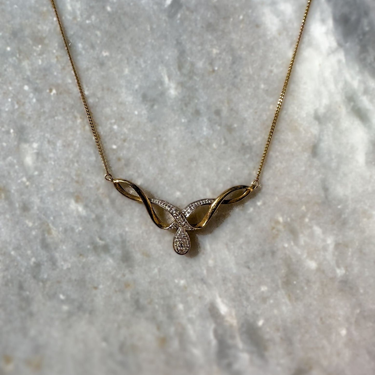 9ct Gold | Vintage | Diamond Pendant & Neclace Set | Pendant Set | Drop Pendant | Wedding Necklace | Bridal Necklace