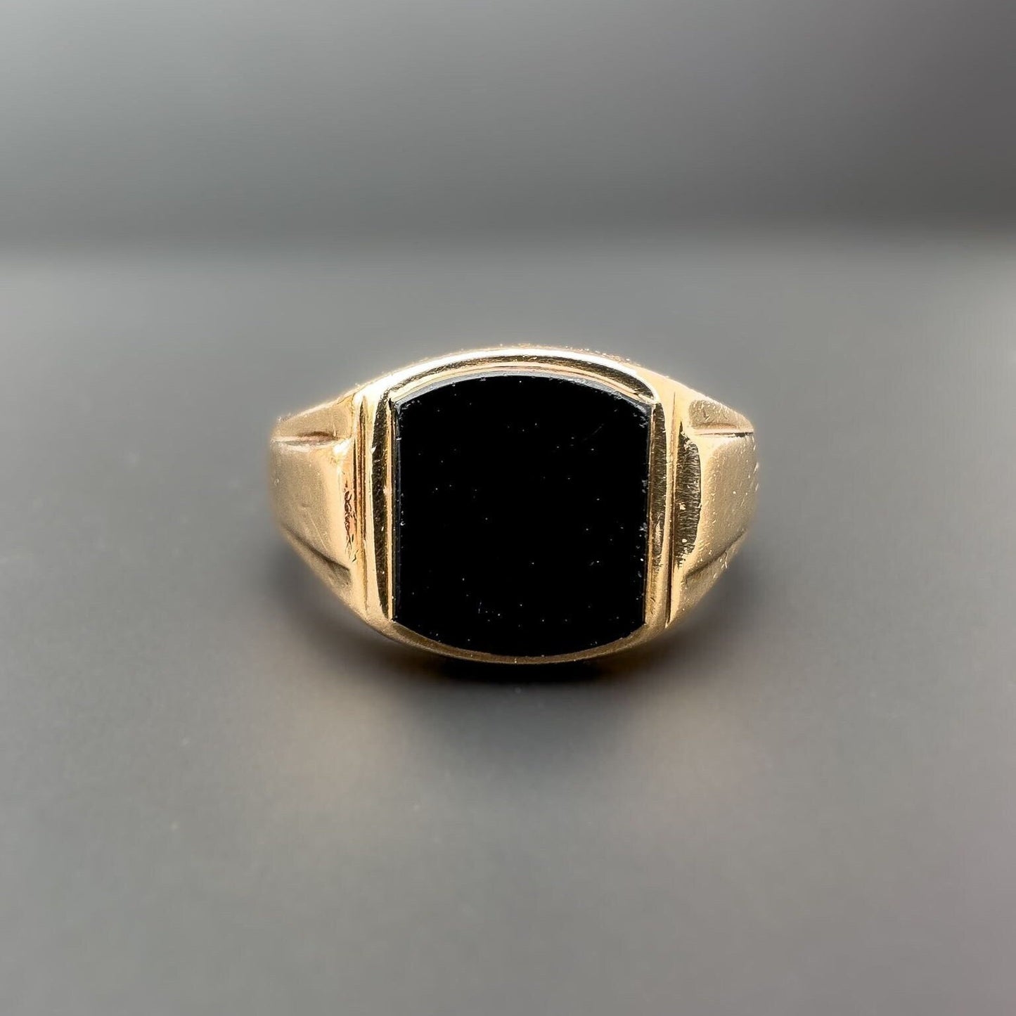 9ct | 9k Gold | Vintage | Heavy Gents | Black Onyx Ring | Signet Ring | London Hallmarks 1960s | UK Size T 1/2