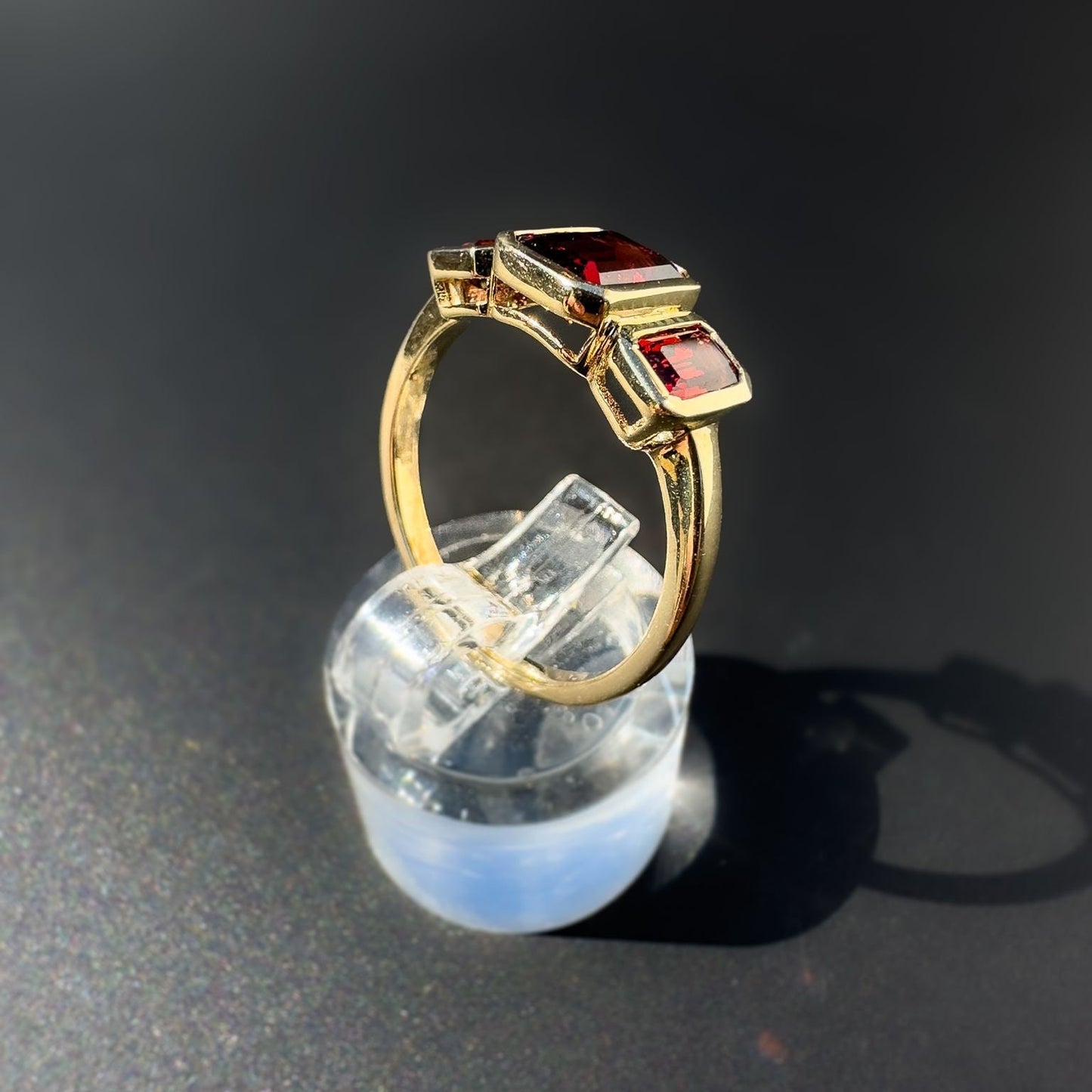 9ct | 9k Gold | Vintage | Art Deco Style | Red Garnet Trilogy Ring | Multi Stone Ring | Statement Ring | Hallmarked |
