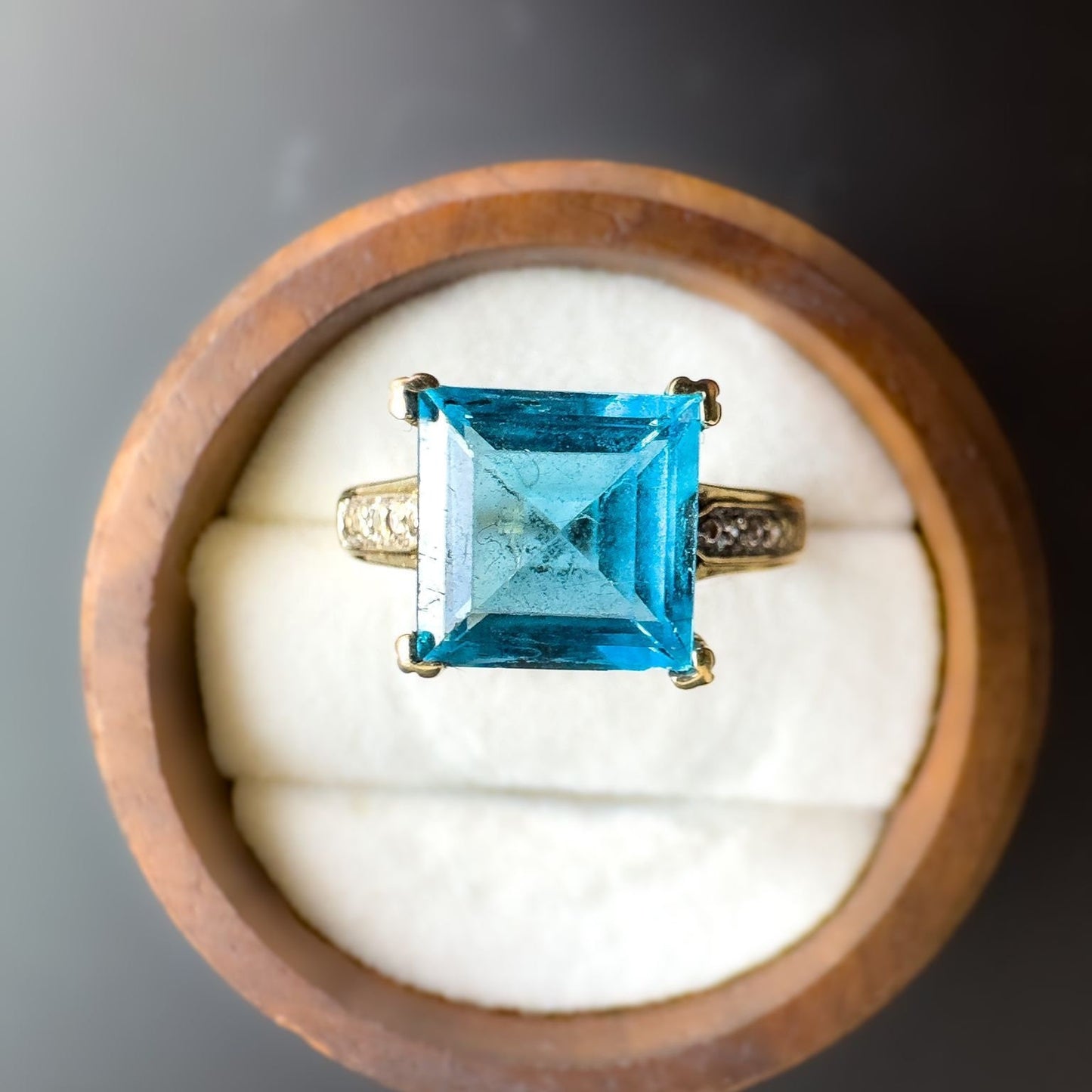 9ct | 9k Gold | Vintage |Princess Cut Topaz & Diamond Ring | Statement Ring | English Hallmarks |