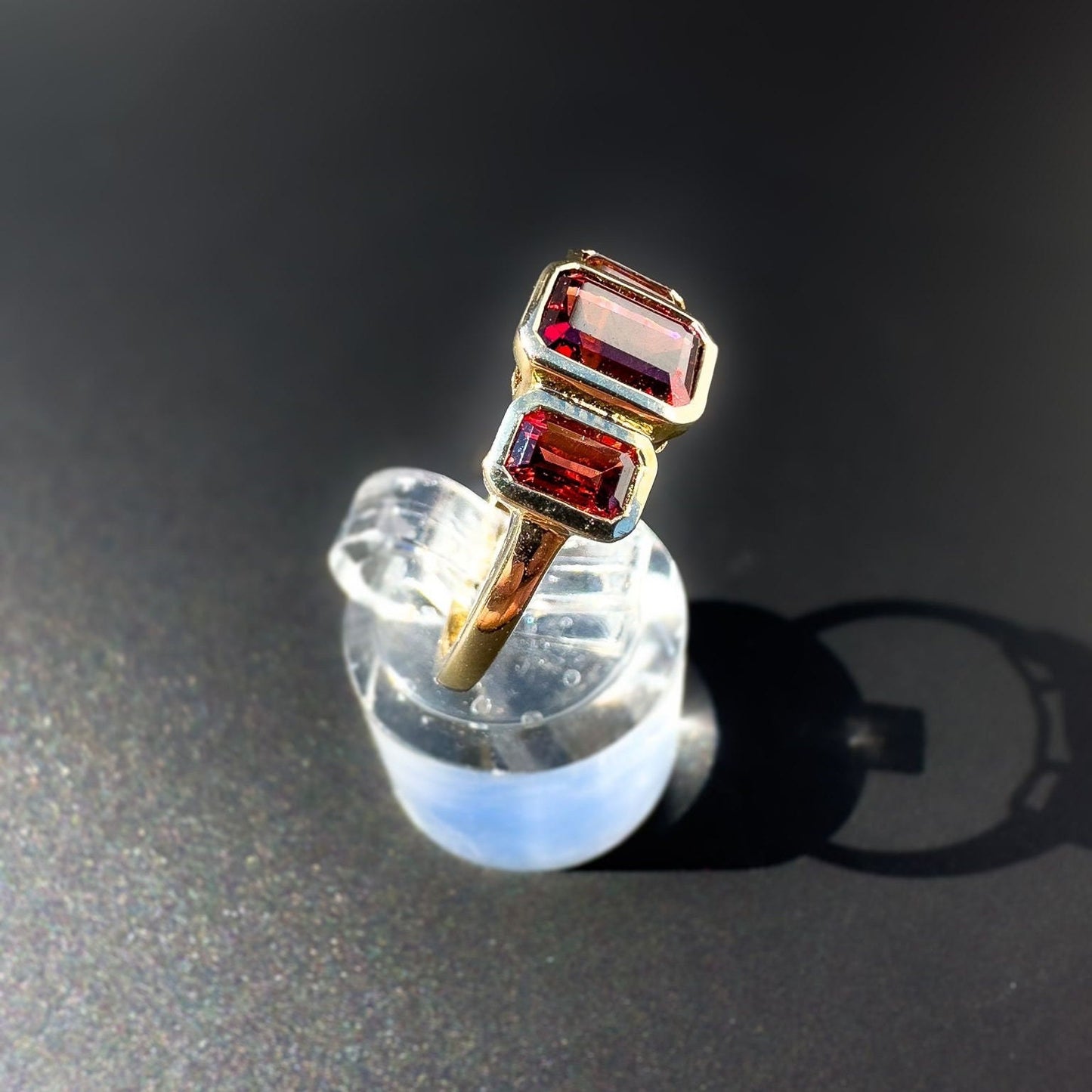 9ct | 9k Gold | Vintage | Art Deco Style | Red Garnet Trilogy Ring | Multi Stone Ring | Statement Ring | Hallmarked |