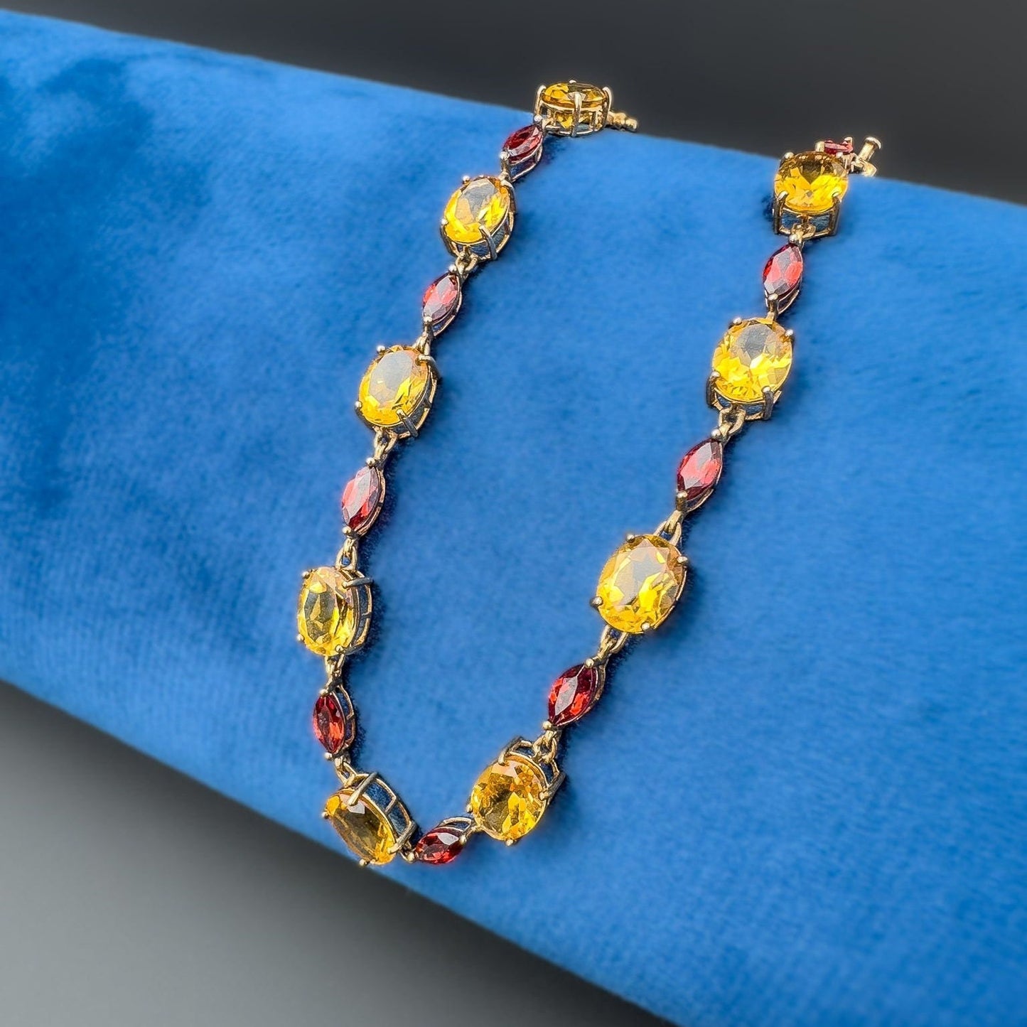Beautiful | 9ct | 9k Gold | Vintage | Red Garnet and Yellow Citrine Gemstone link Bracelet | English Hallmarks |