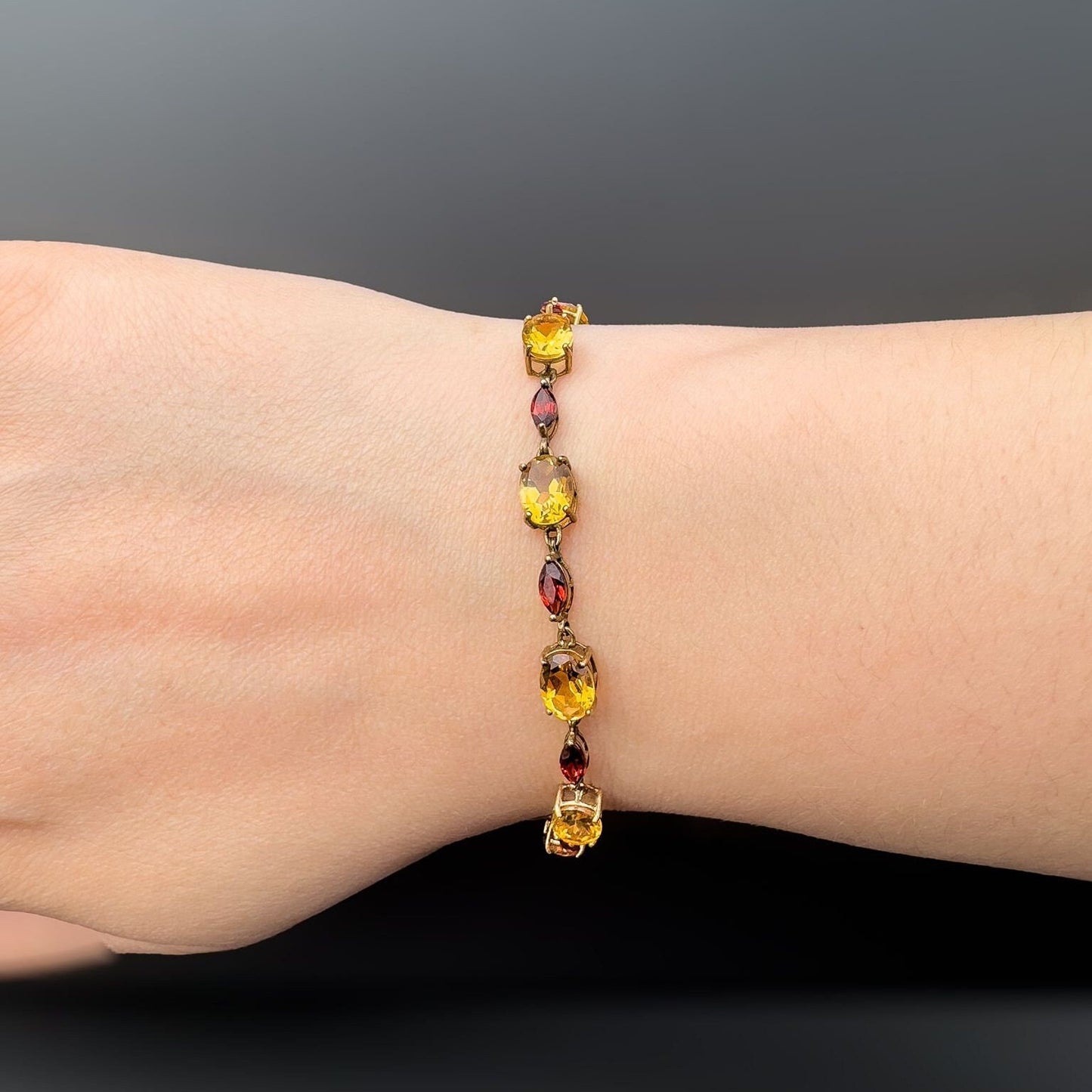Beautiful | 9ct | 9k Gold | Vintage | Red Garnet and Yellow Citrine Gemstone link Bracelet | English Hallmarks |
