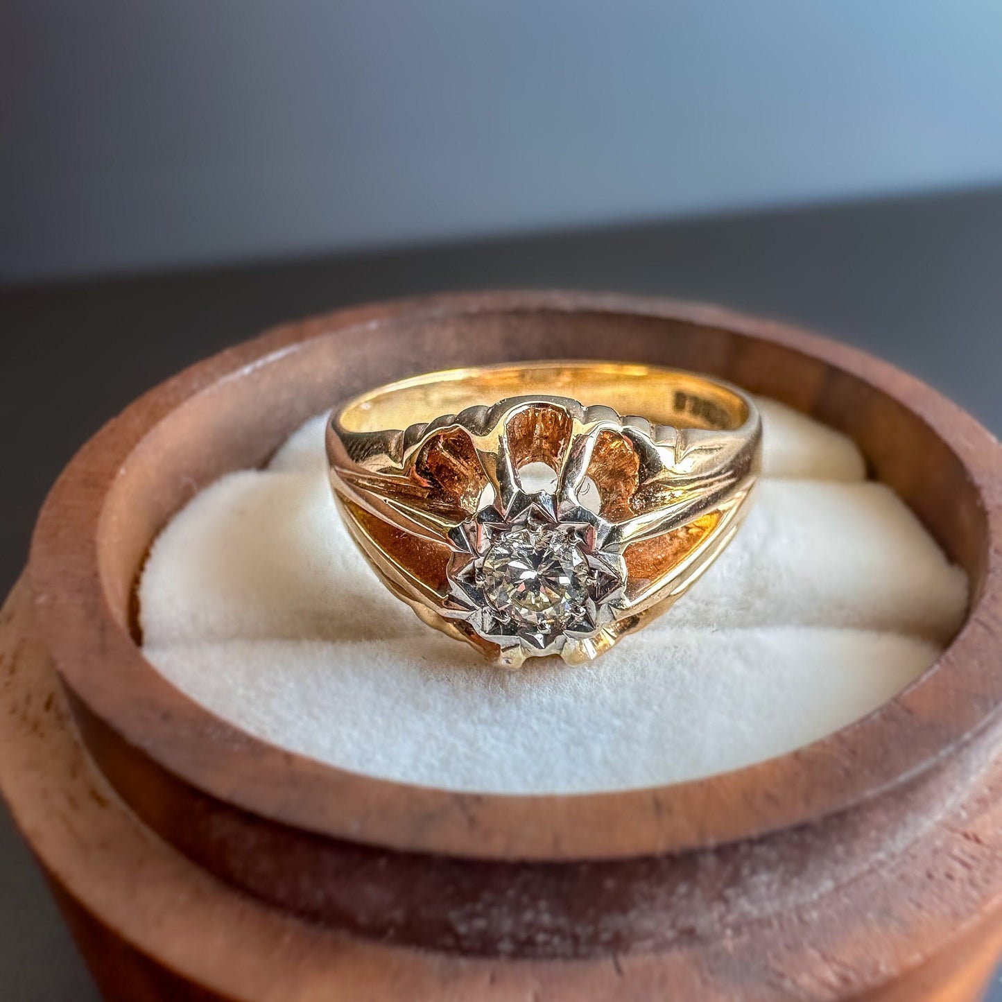 9ct | 9k Gold | Vintage | 0.25ct Diamond Gypsy Ring | Victorian Inspired Belcher Ring | Signet Ring | English Hallmarks | 1970s