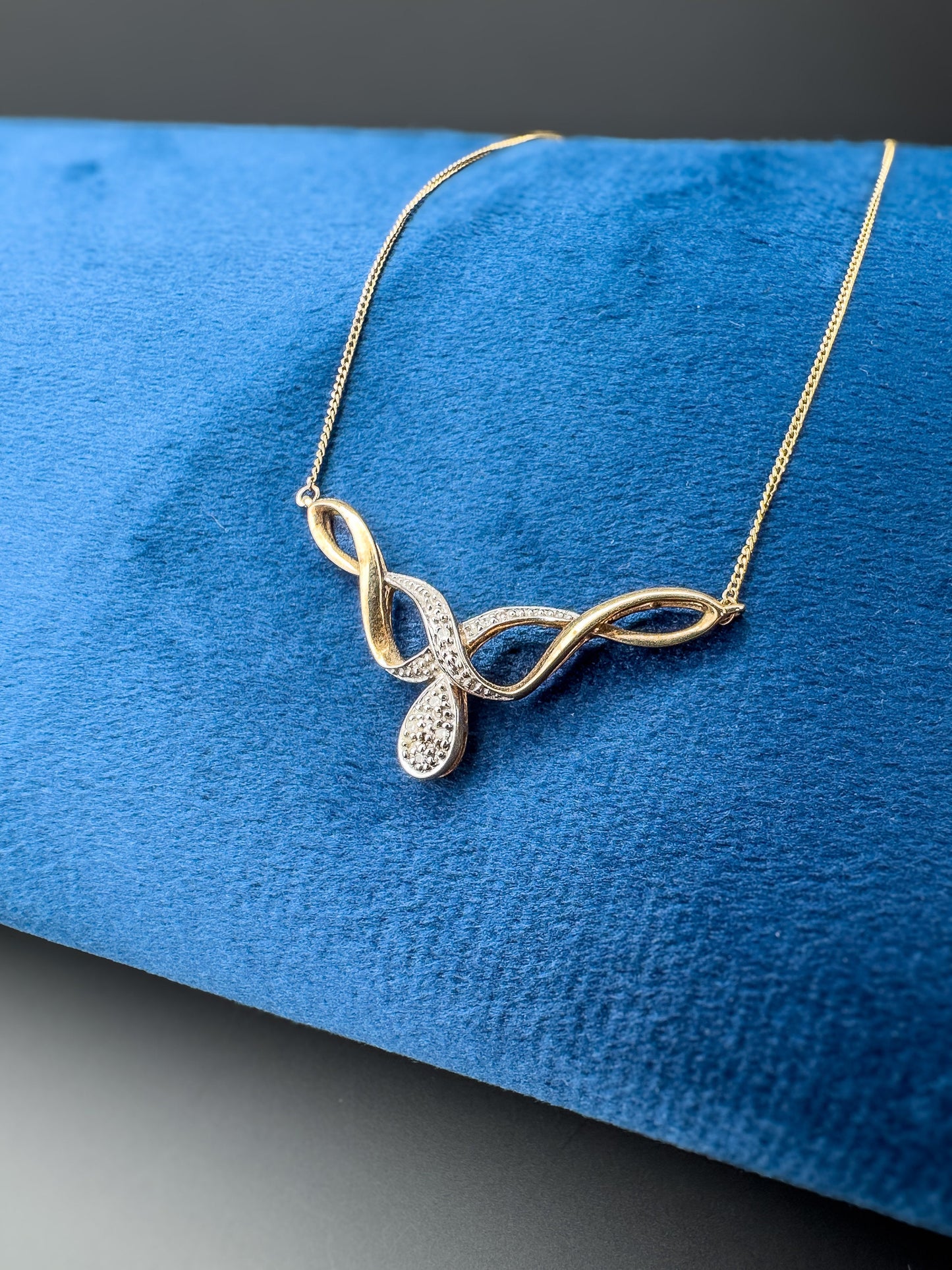 9ct Gold | Vintage | Diamond Pendant & Neclace Set | Pendant Set | Drop Pendant | Wedding Necklace | Bridal Necklace