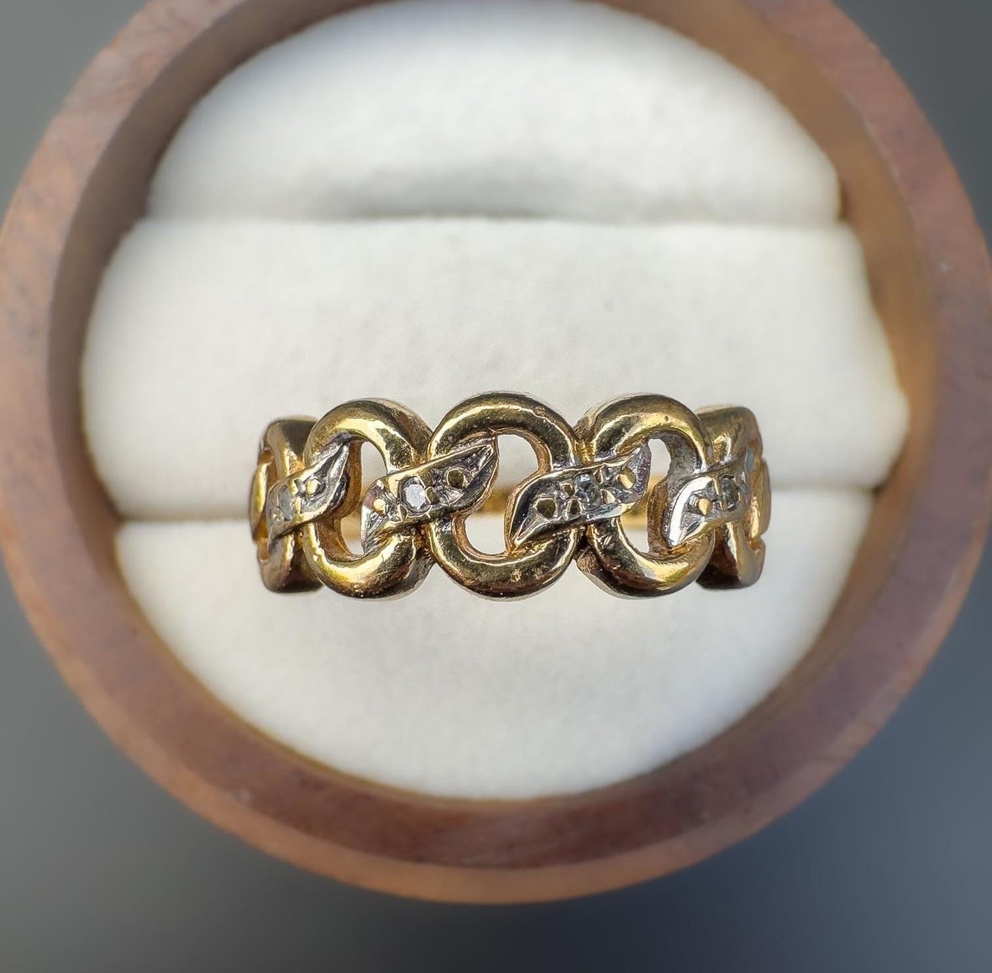 Vintage 9ct | 9k solid gold diamond knot ring | Band Ring | chain link ring | English Hallmarks | London 1993 |