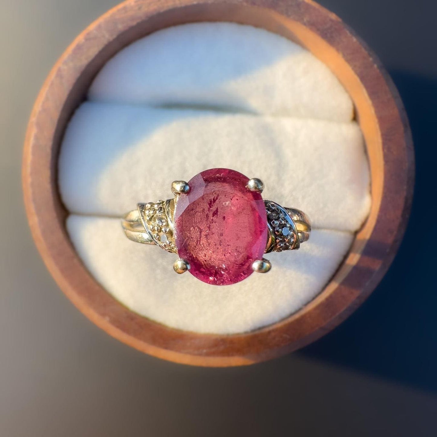 9k | 9ct White Gold | Vintage | Pink Ruby & Diamond Chip Ring | Statement Ring | Engagement Ring | Dress Ring | English Hallmarks |
