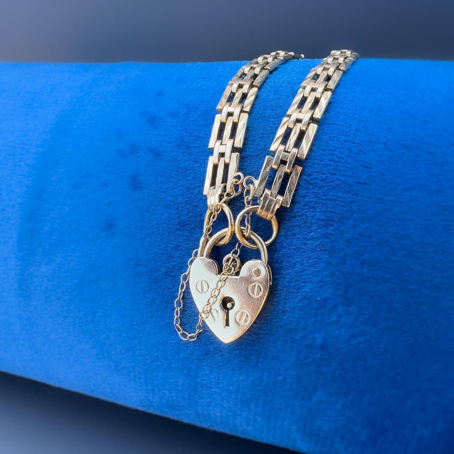 Fabulous 60s | Vintage | 9ct | 9k Yellow Gold | Patterned Gate - Link Bracelet | Heart Padlock Clasp | English Hallmarks |