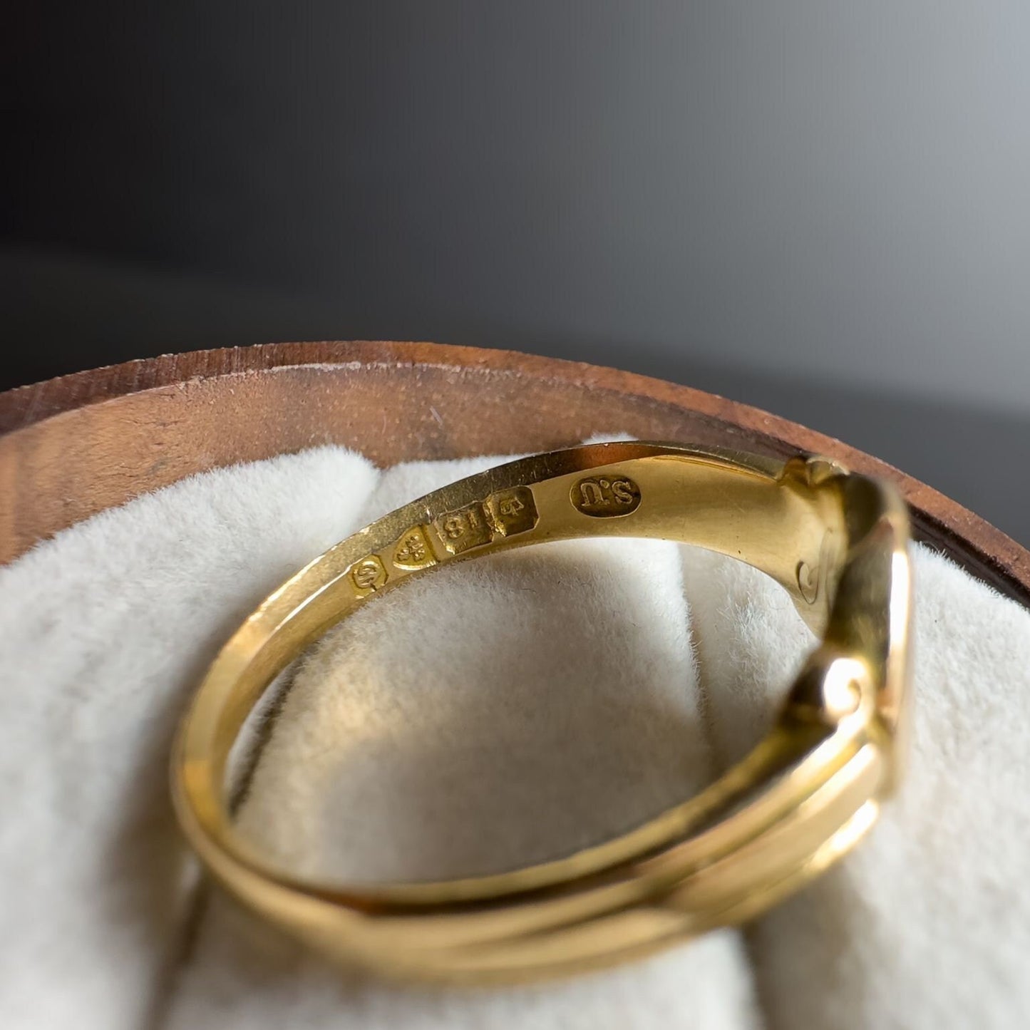 Faboulous 18k | 18ct Yellow Gold | Antique Victorian | Solid Gold Oval Signet Ring | Gypsy Ring | Band Ring | English Hallmarks