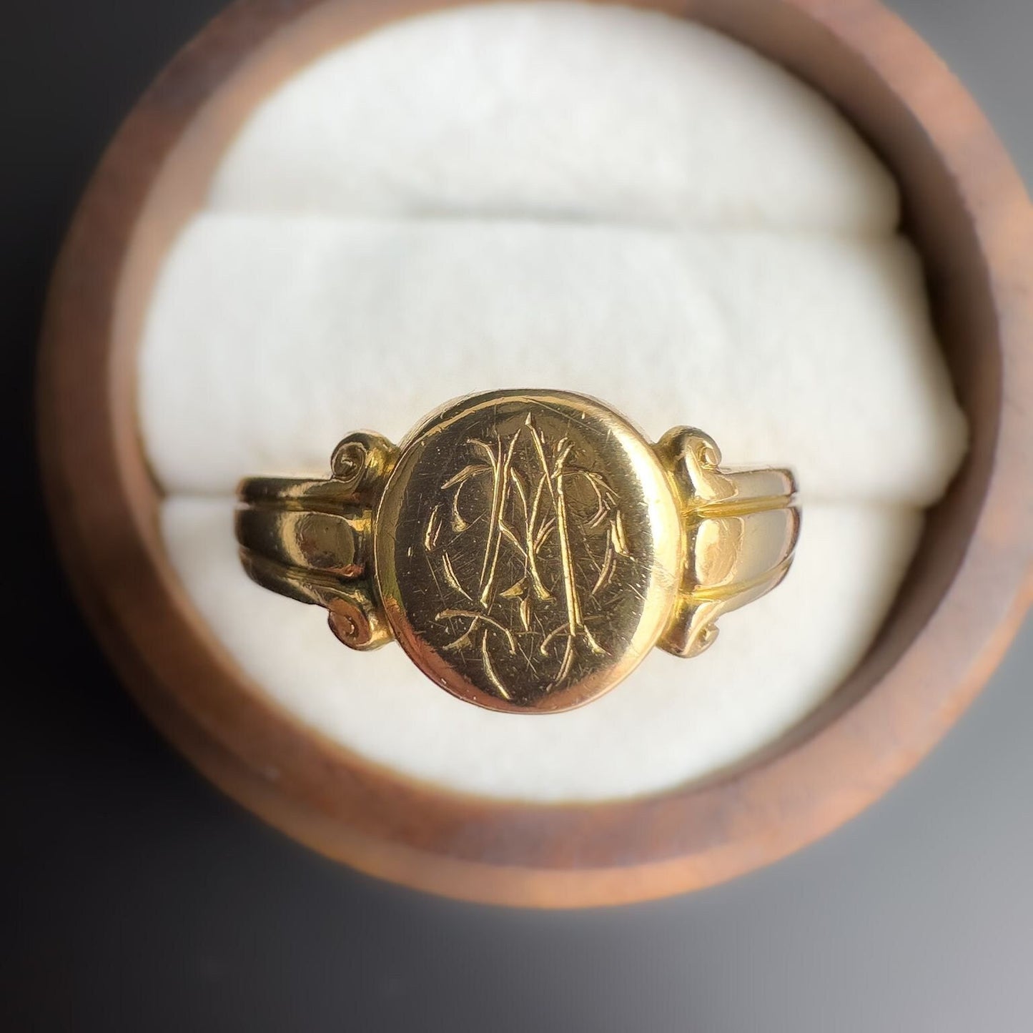 Faboulous 18k | 18ct Yellow Gold | Antique Victorian | Solid Gold Oval Signet Ring | Gypsy Ring | Band Ring | English Hallmarks
