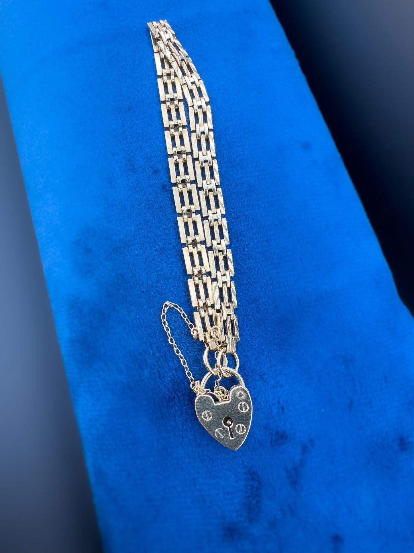 Fabulous 60s | Vintage | 9ct | 9k Yellow Gold | Patterned Gate - Link Bracelet | Heart Padlock Clasp | English Hallmarks |