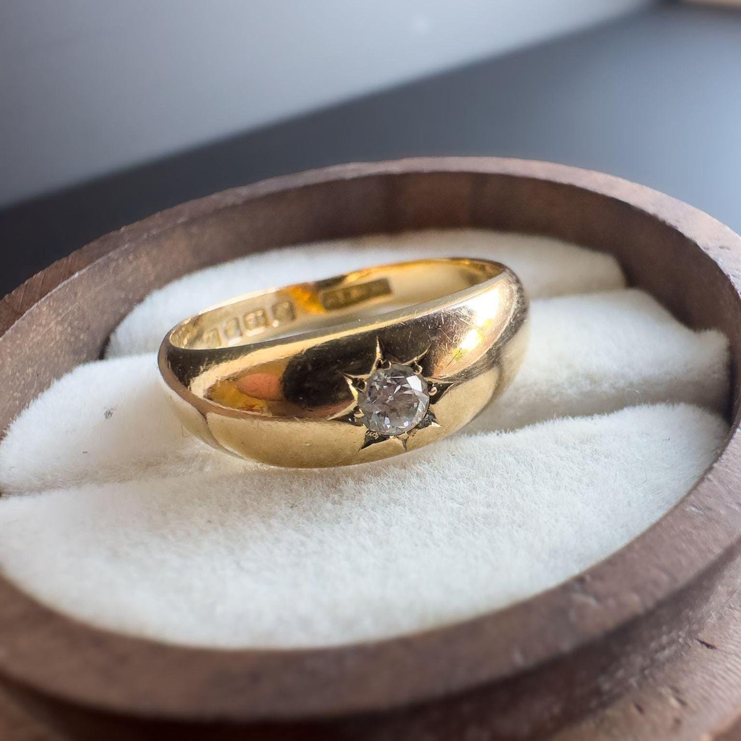 Victorian | 18ct Gold | Solid Gold | Gypsy Diamond Ring | Starburst Set Diamond | Signet Ring | London 1922 Hallmarks |