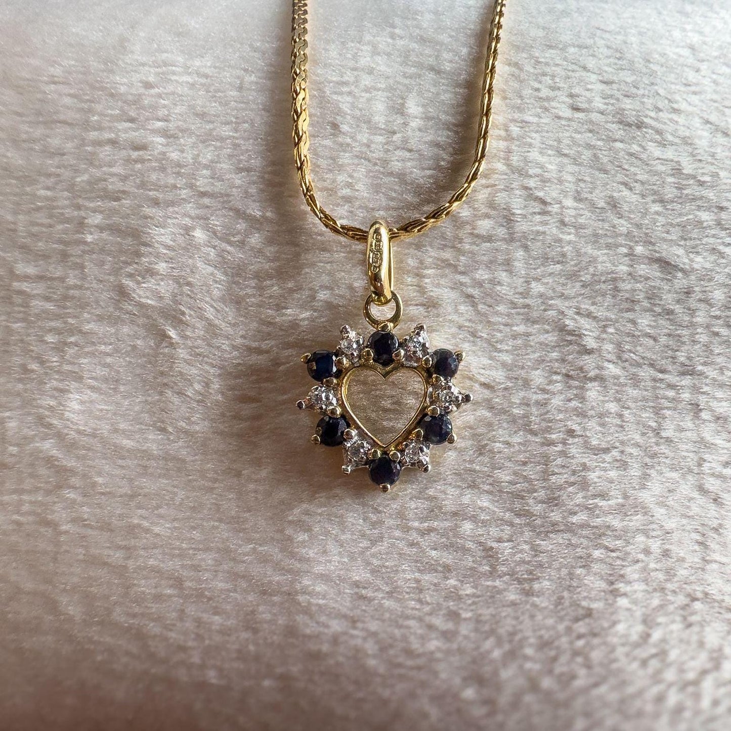 Beautiful | 9ct | 9k Gold | Vintage | Sapphire & Diamond Heart Pendant | Hallmarked |