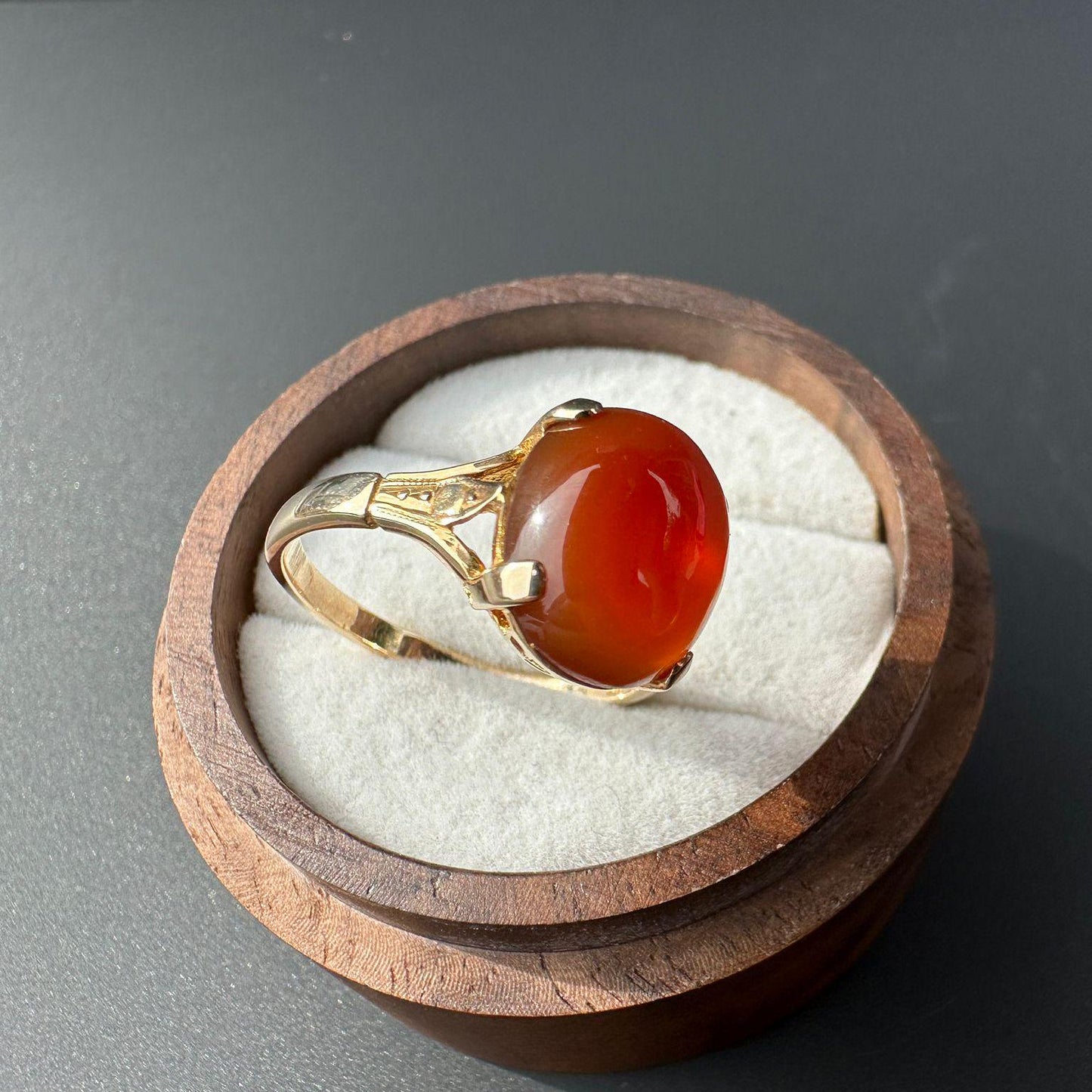 Fabulous | 60s | Vintage | 9ct | 9k Gold | Carnelian Oval Cabouchon Statement Ring | Cocktail Ring | English Hallmarks | UK P 1/2 Resizable