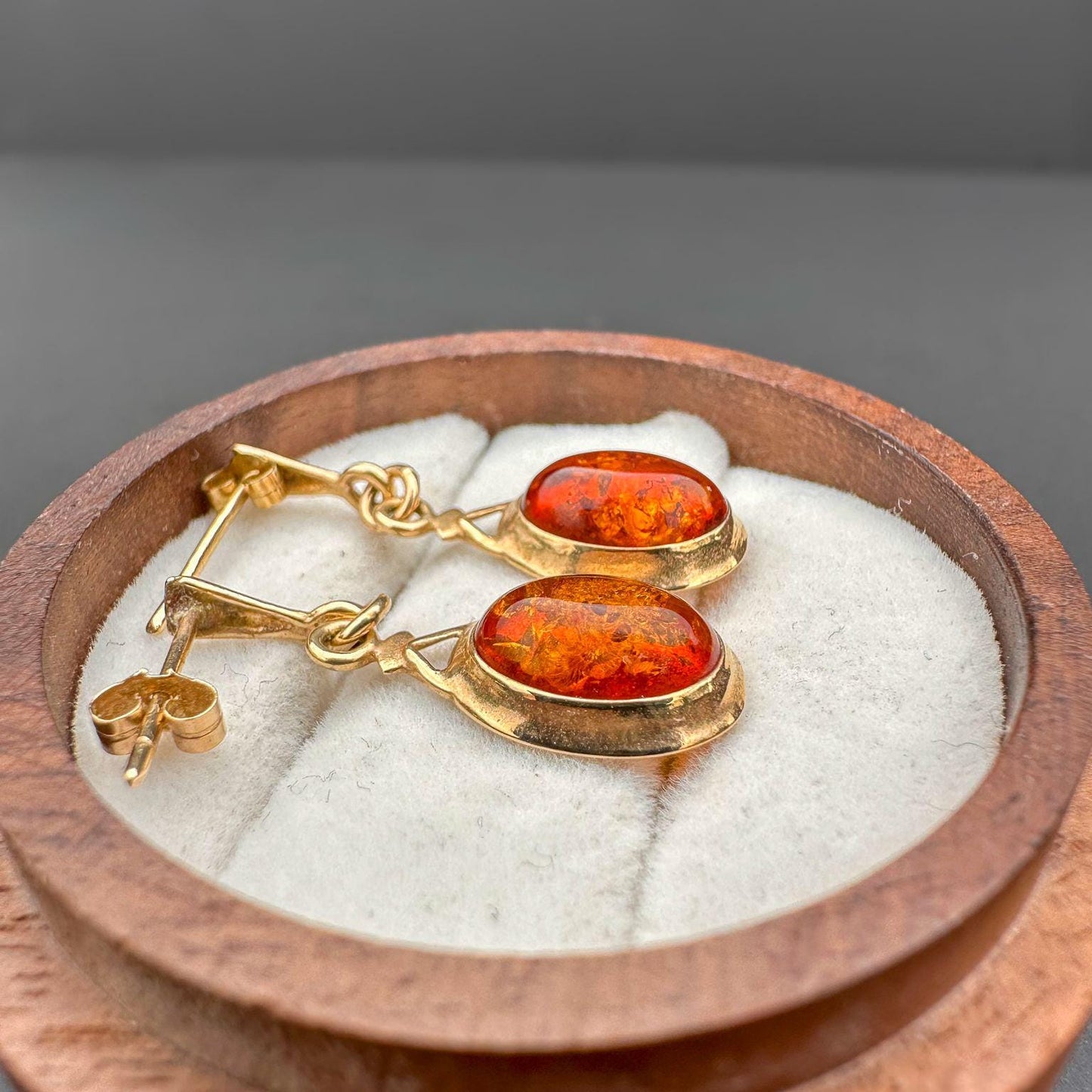 Gorgeous | Vintage | 9ct | 9k Gold | Baltic Amber drop butterfly back Earrings |