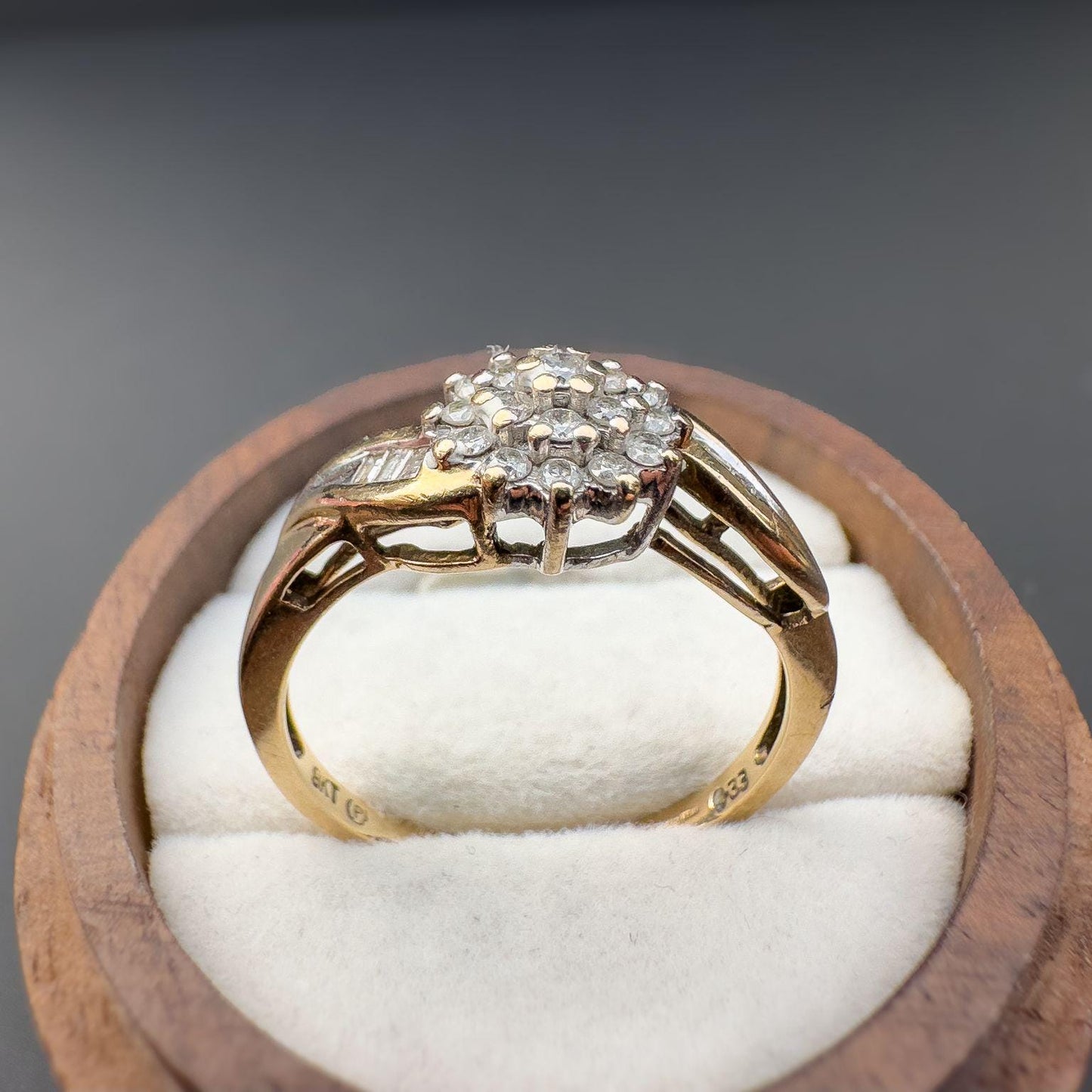 A Very Sparkly | 9ct | 9k Gold | Vintage | Diamond Cluster Ring With Diamond Set Twist Shoulders | English Hallmarks | UK T 1/2 - US 9.75 |