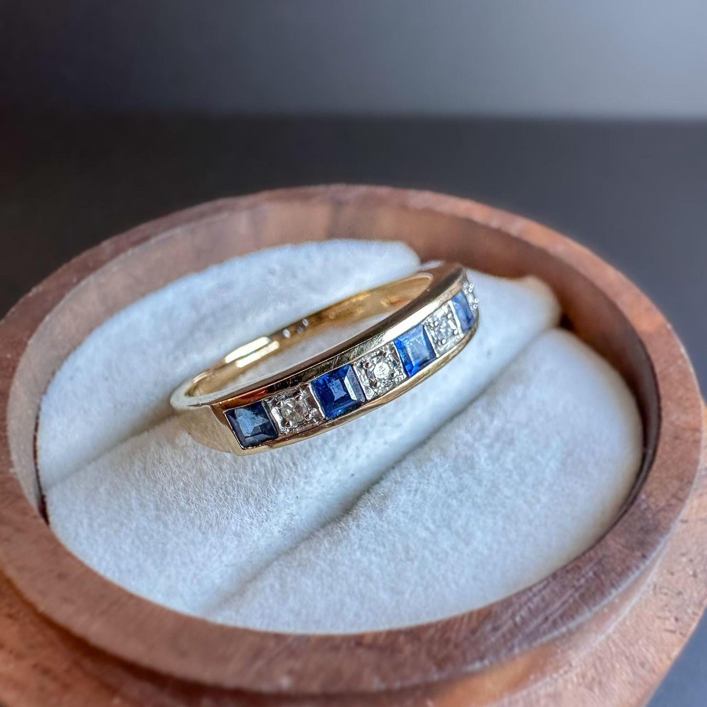 Very Pretty | Vintage | 9ct | 9k Gold | Deep Blue Sapphire & Diamond Half Eternity Band Ring | Stackable Rings | Hallmarked | UK O | US 7 |