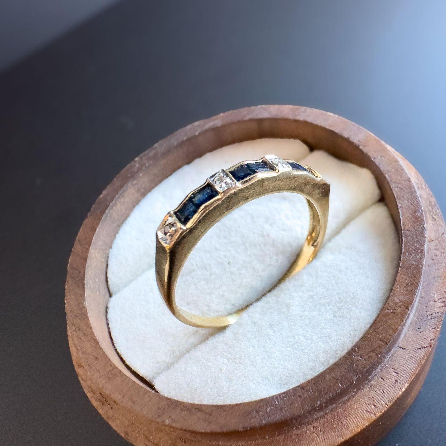 Very Pretty | Vintage | 9ct | 9k Gold | Deep Blue Sapphire & Diamond Half Eternity Band Ring | Stackable Rings | Hallmarked | UK O | US 7 |