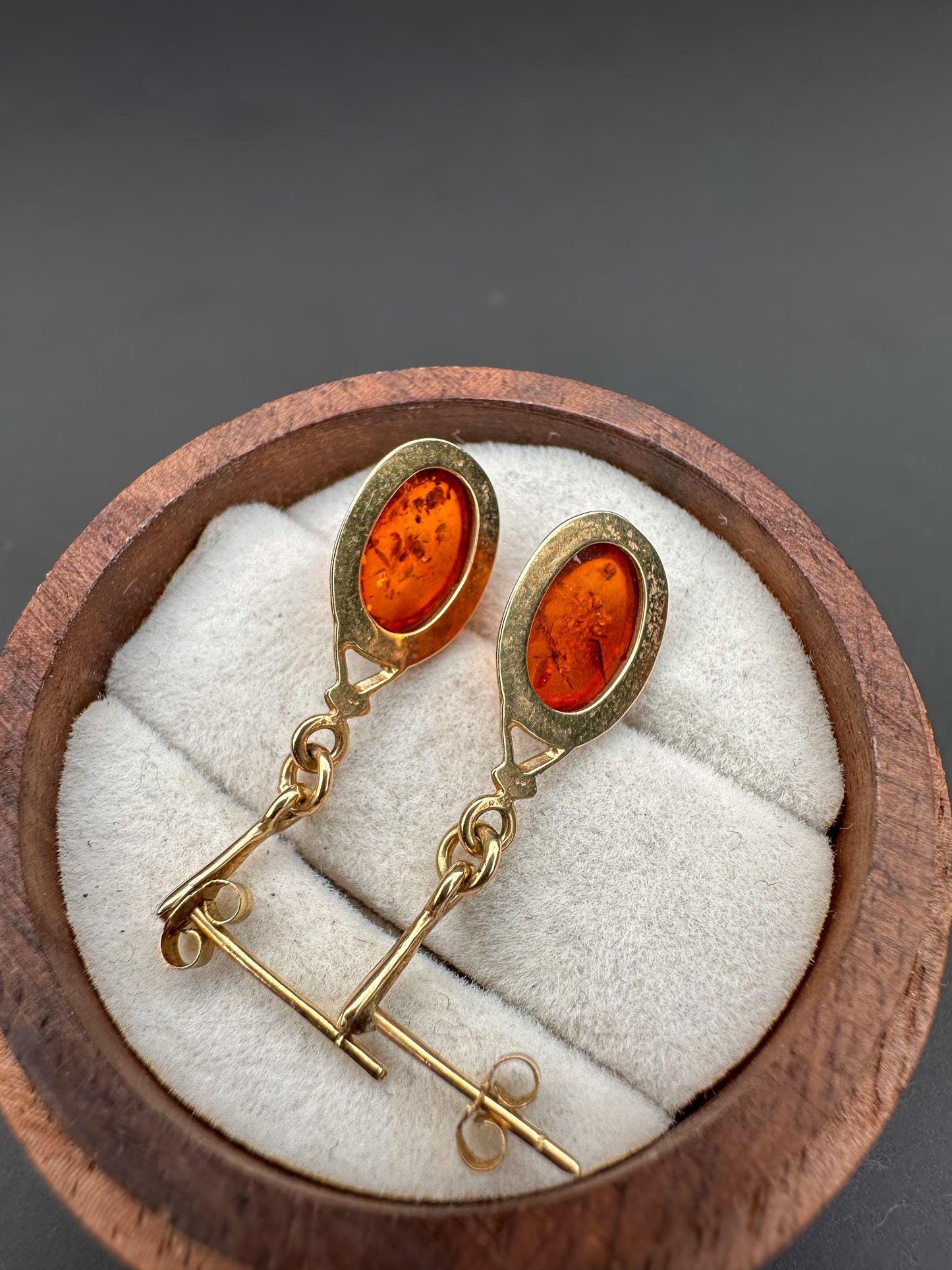 Gorgeous | Vintage | 9ct | 9k Gold | Baltic Amber drop butterfly back Earrings |