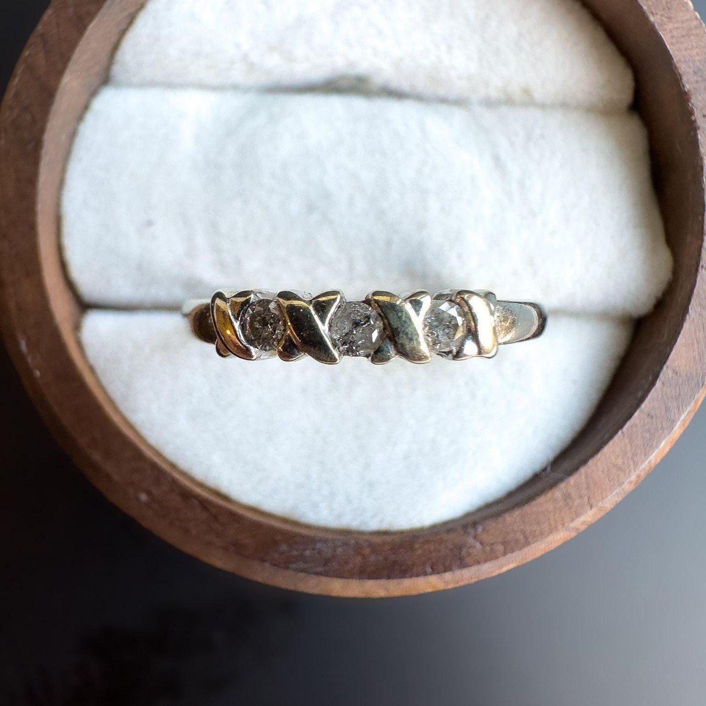 Vintage | 9ct | 9k White Gold Diamond Band Ring Elegant Three-Stone Design | English Hallmarks | UK K 1/2 - US 5.5 | Resizable |