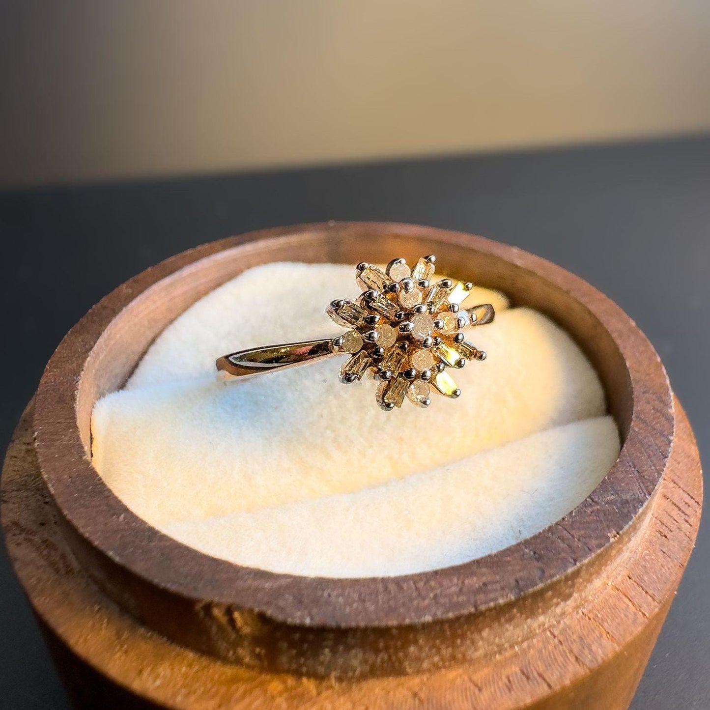 9ct | 9k Gold | Mixed Cut Diamond Cluster Ring Stunning Starburst Design Statement Ring | English Hallmarks | UK N - US 6.75 | Resizable
