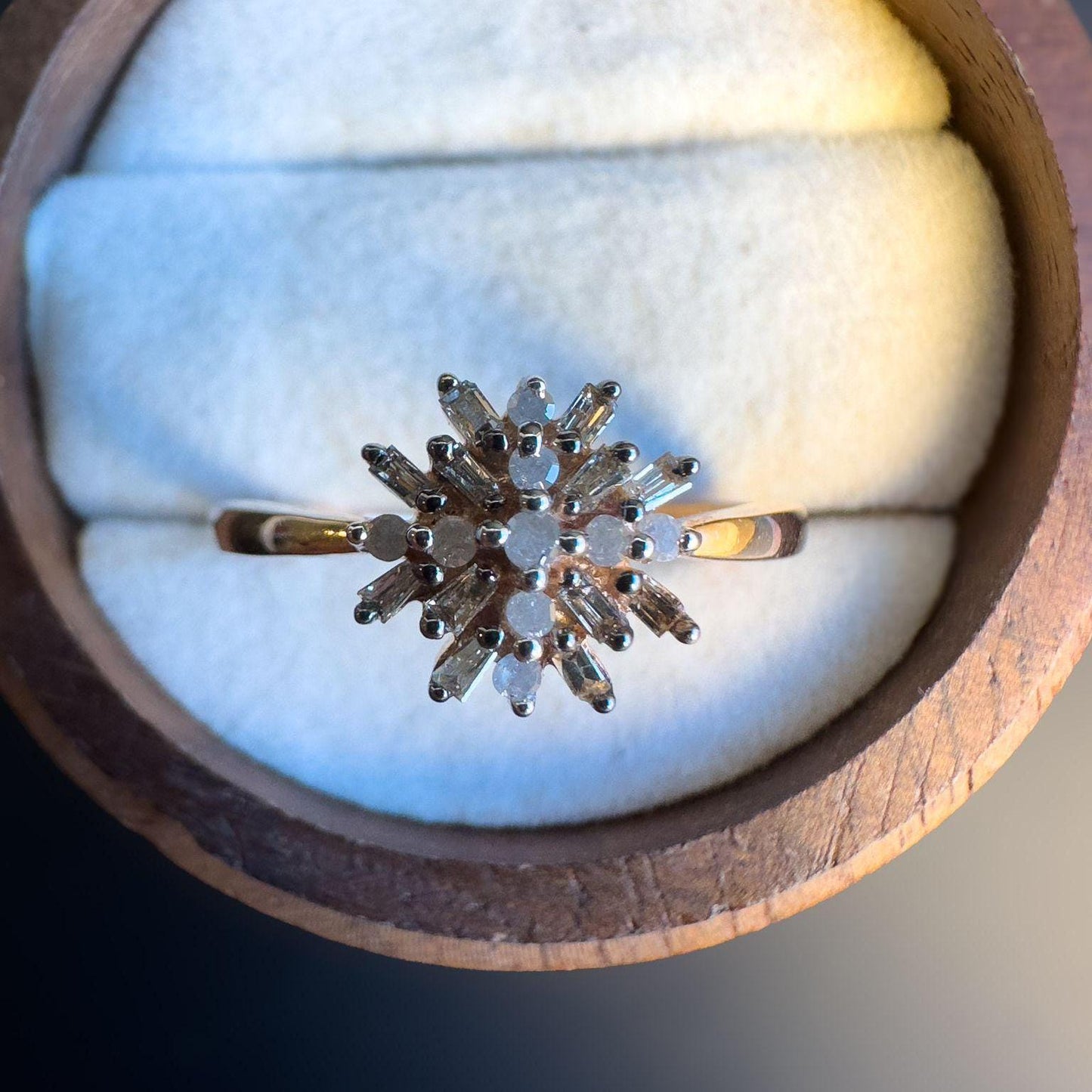 9ct | 9k Gold | Mixed Cut Diamond Cluster Ring Stunning Starburst Design Statement Ring | English Hallmarks | UK N - US 6.75 | Resizable