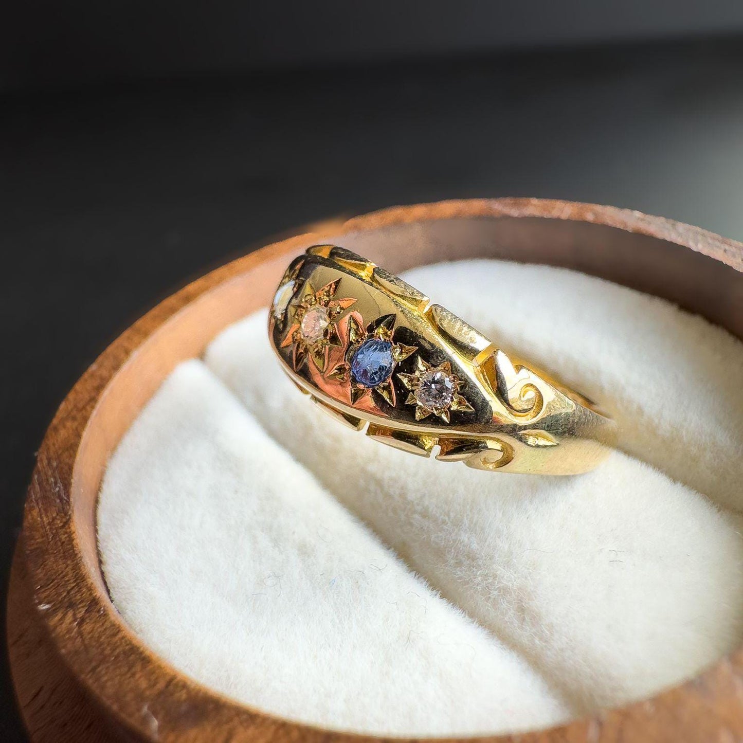 Stunning | Antique | Victorian | 18ct | 18k Solid Gold | Diamond & Sapphire Gypsy Ring Starburst Design | UK N - US 6.75 | Resizable |