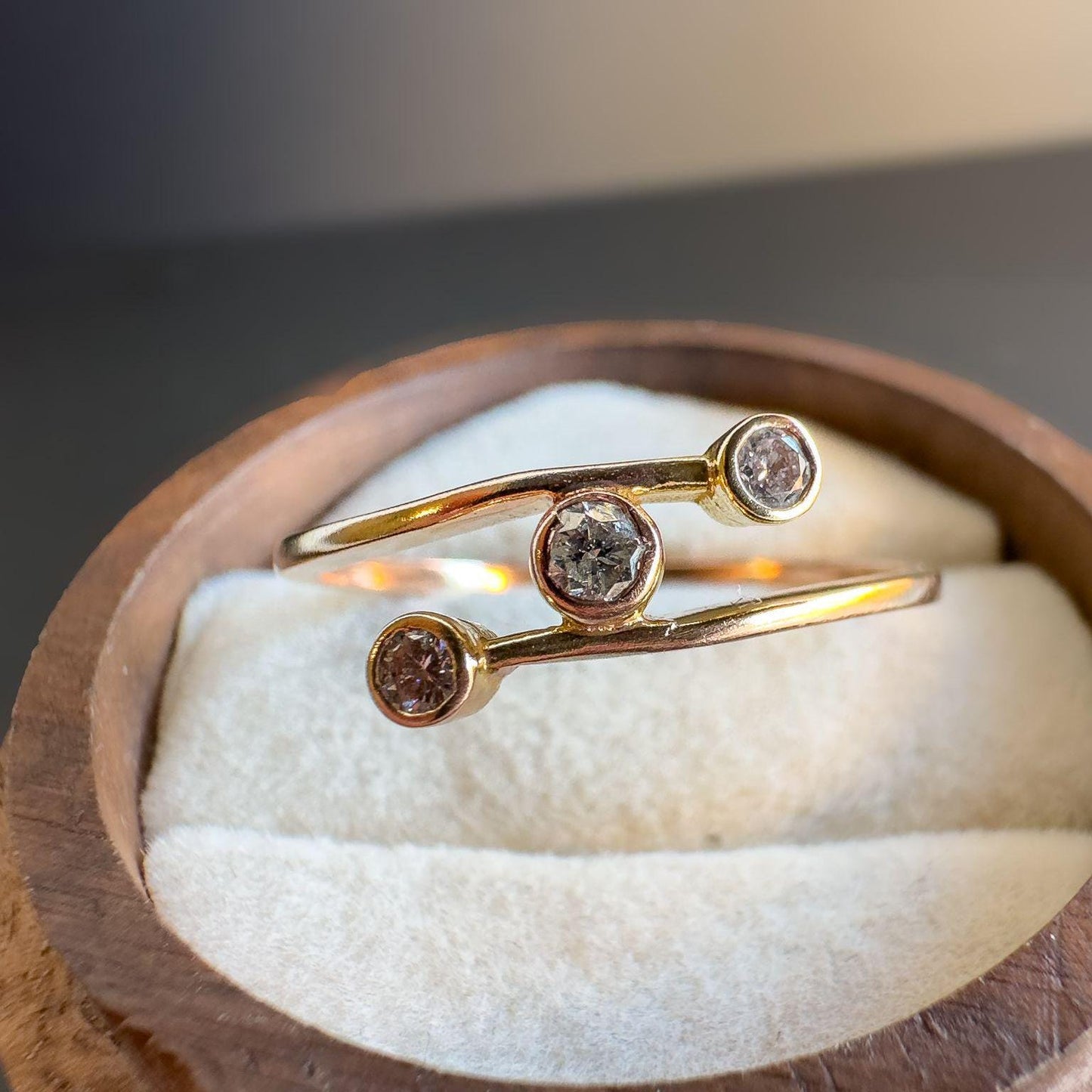 Contemporary 9ct Gold Diamond Trilogy Crossover Ring Modern Bezel-Set Coil Design | UK X - US 11.5 | Resizable