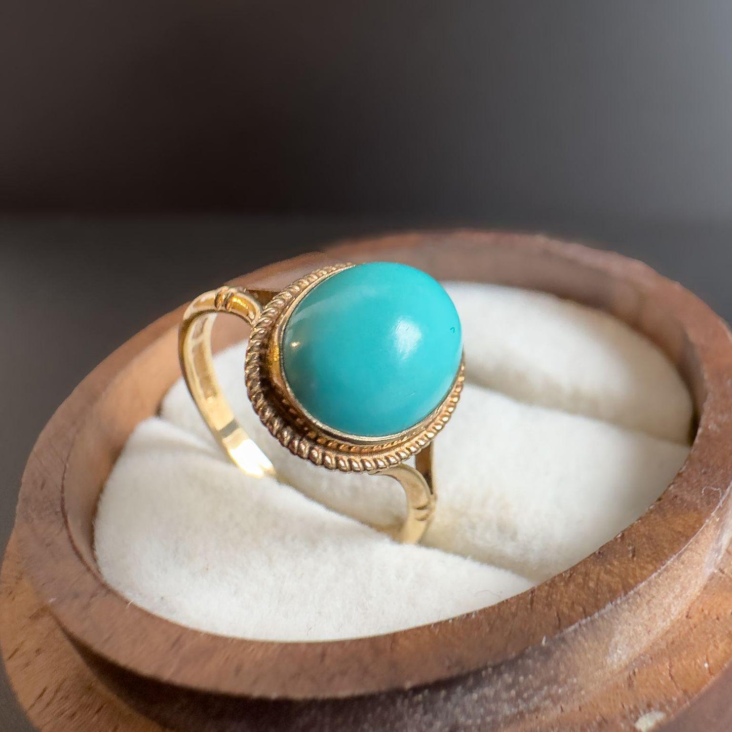 Bold & Beautiful 1970s 9ct Gold Turquoise Ring Vintage Chic Jewelry | UK K 1/2 - US 5.5 | Resizable | English Hallmarks