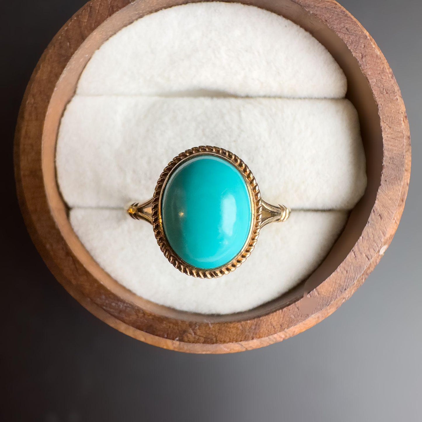 Bold & Beautiful 1970s 9ct Gold Turquoise Ring Vintage Chic Jewelry | UK K 1/2 - US 5.5 | Resizable | English Hallmarks