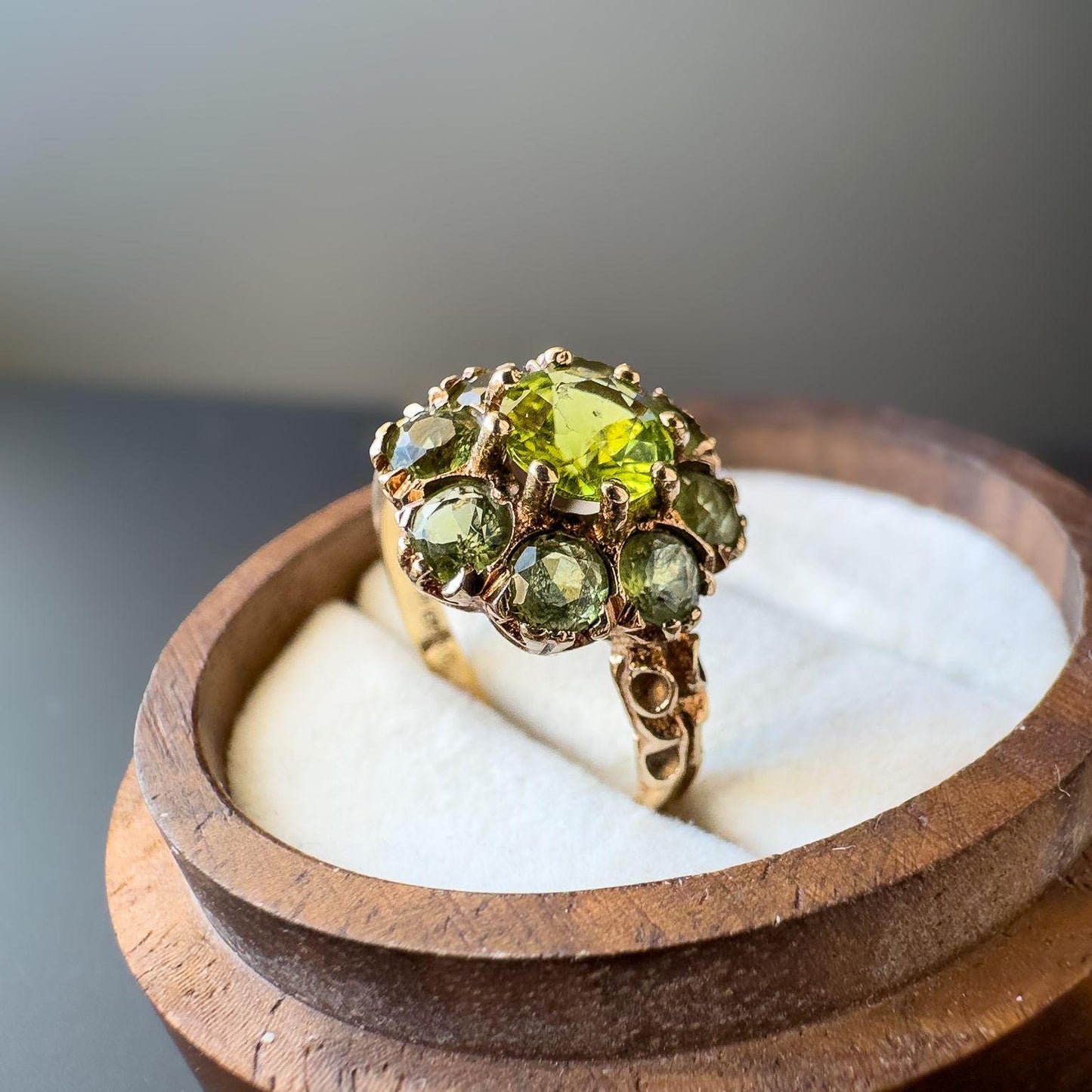 Vintage 1970s 9ct Gold Peridot Cluster Ring Radiant Green Gemstone Floral Design | English Hallmarks | UK L - US 6 | Resizable