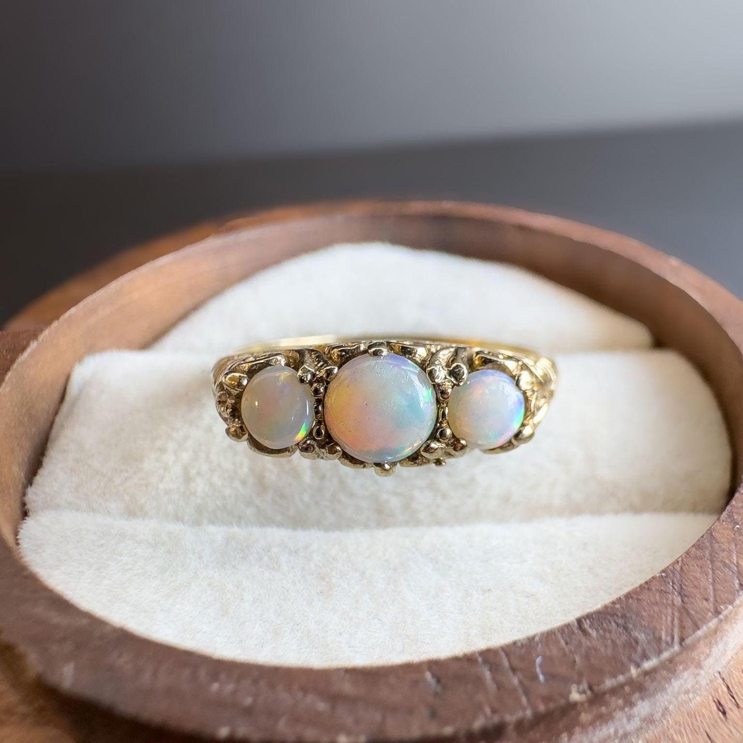 Gorgeous | 9ct Gold Opal Ring with Edwardian Scrollwork | Vintage Opal Statement Ring | English Hallmarks | UK K 1/2 - US 5.5 | Resizable |