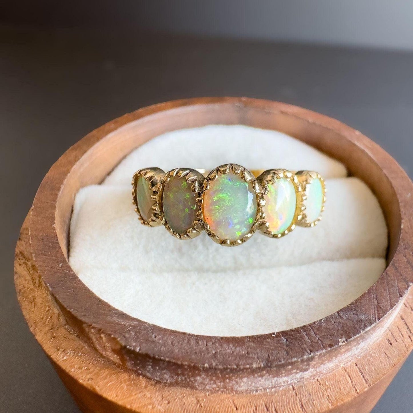 Vintage 9ct Gold Opal 5 Stone Ring | Stunning Opal Band | Unique October Birthstone Gift | English Hallmarks | UK O - US 7.25 | Resizable