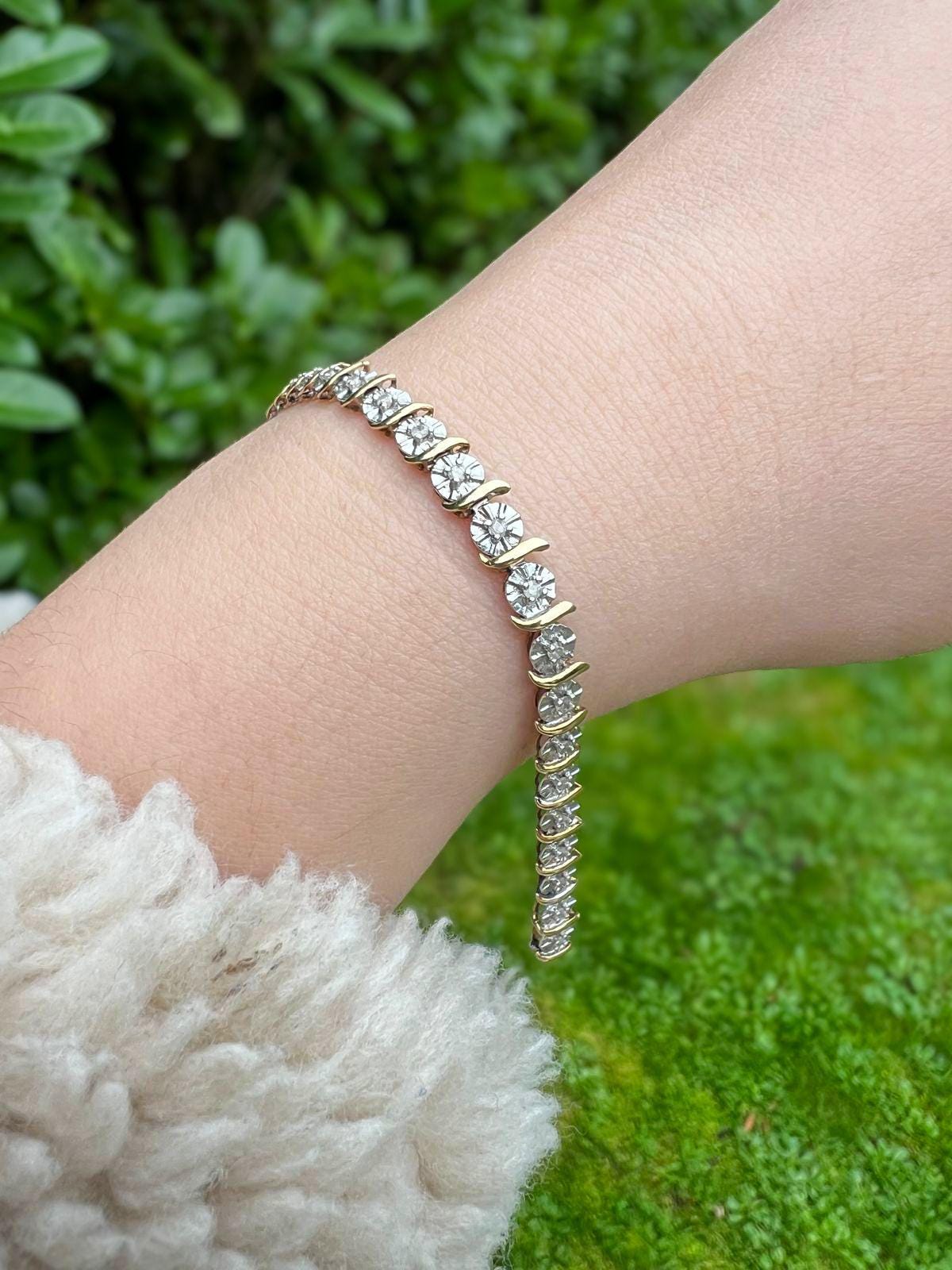 Stunning Vintage 9ct Gold Diamond Tennis Bracelet Dazzling Diamonds & Gold Elegance | English Hallmarks | 19cm - 7.5 Inch
