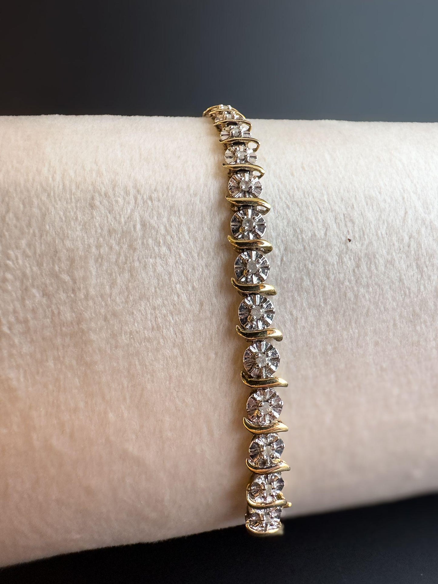 Stunning Vintage 9ct Gold Diamond Tennis Bracelet Dazzling Diamonds & Gold Elegance | English Hallmarks | 19cm - 7.5 Inch