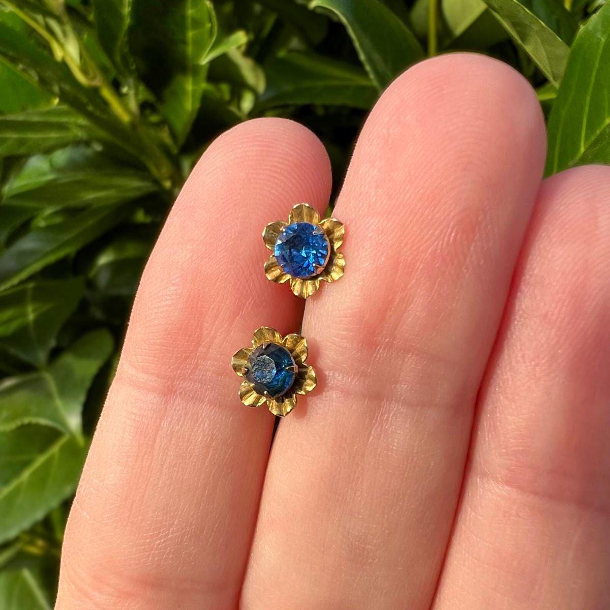 Vintage 9ct Gold Blue Paste | Floral Earrings | Retro Flower Studs | Elegant Gift for Her | Unique Vintage Jewelry |