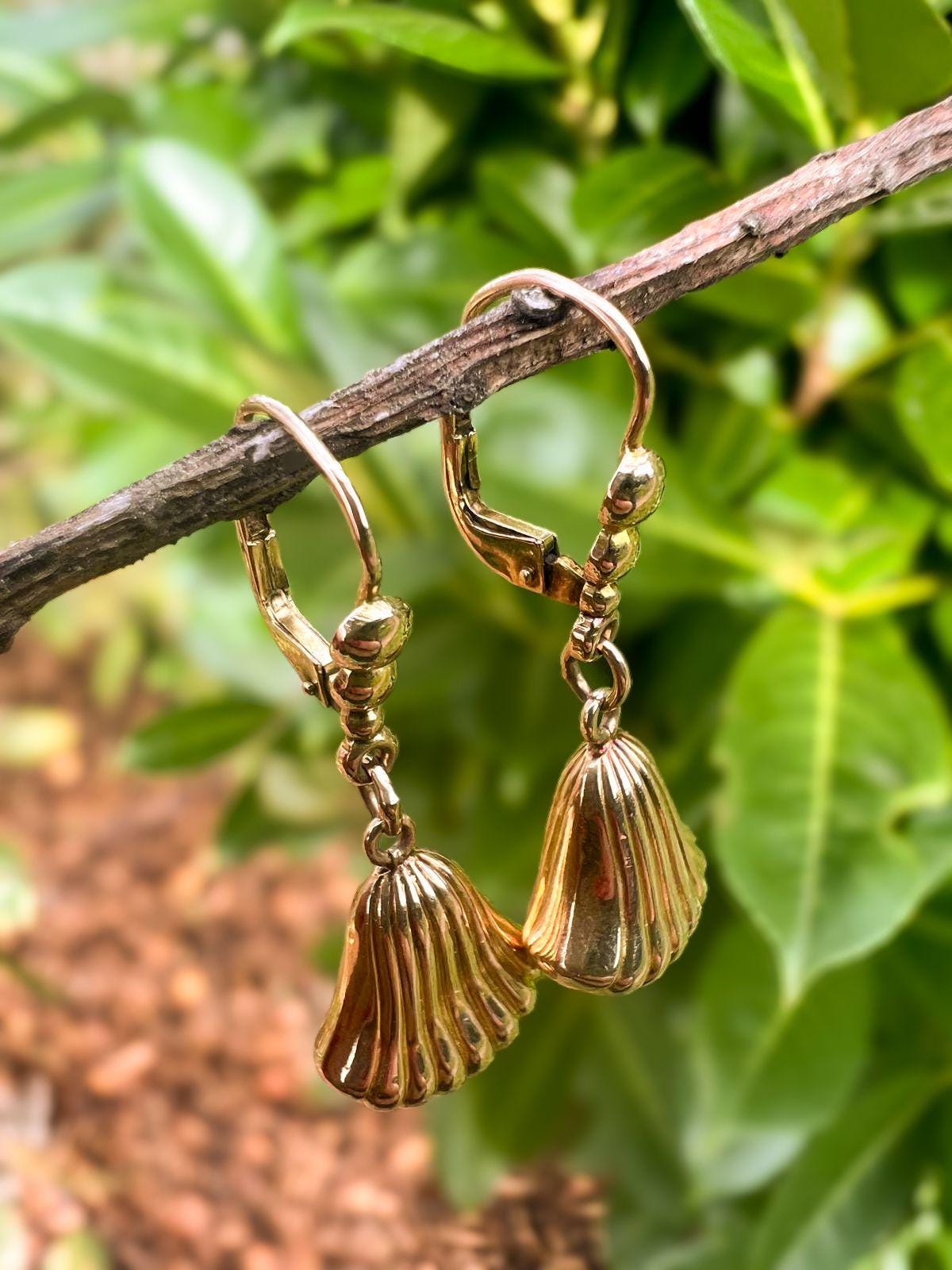 Vintage 9ct Gold Shell Drop Earrings | Classic Leverback Dangle | Elegant Nautical Jewelry | Gift for Her