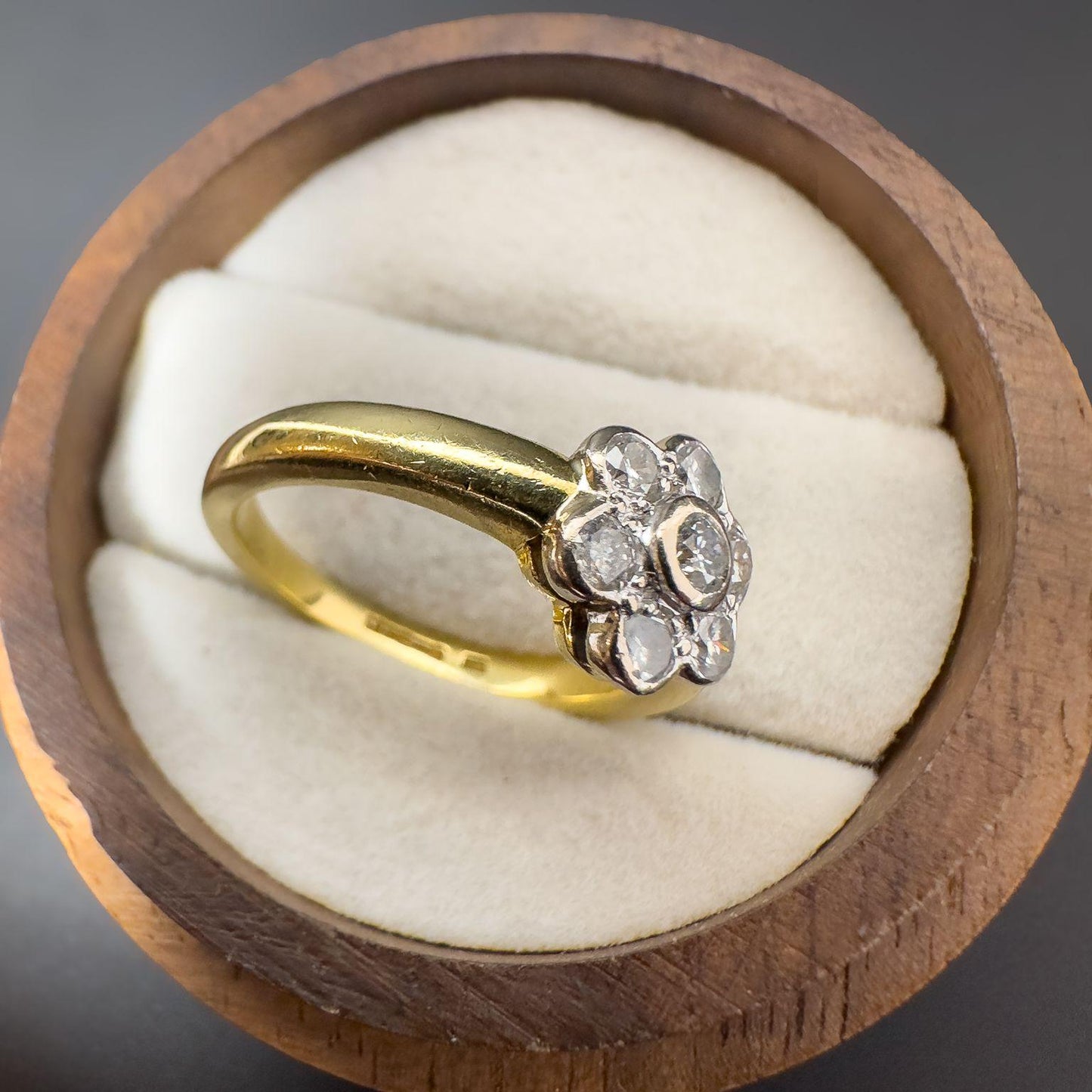 Vintage 18ct Solid Gold Diamond Daisy Flower Cluster Ring | Classic Statement Jewelry | English Hallmarks | UK K 1/2 - US 5.5 | Resizable