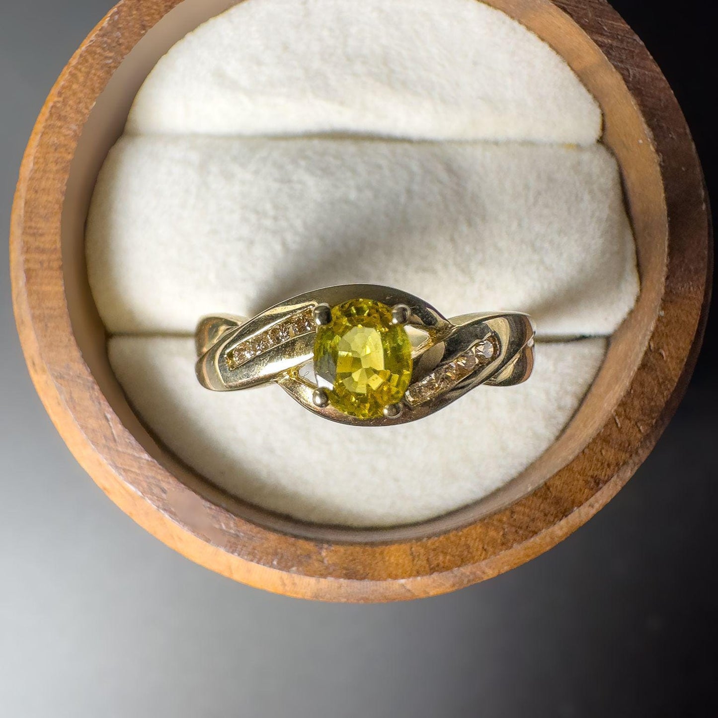 Vintage 9ct Gold Citrine & Diamond Ring | Elegant Retro Yellow Gemstone Statement Ring| | UK N 1/2 - US 7 | Resizable | English Hallmarks