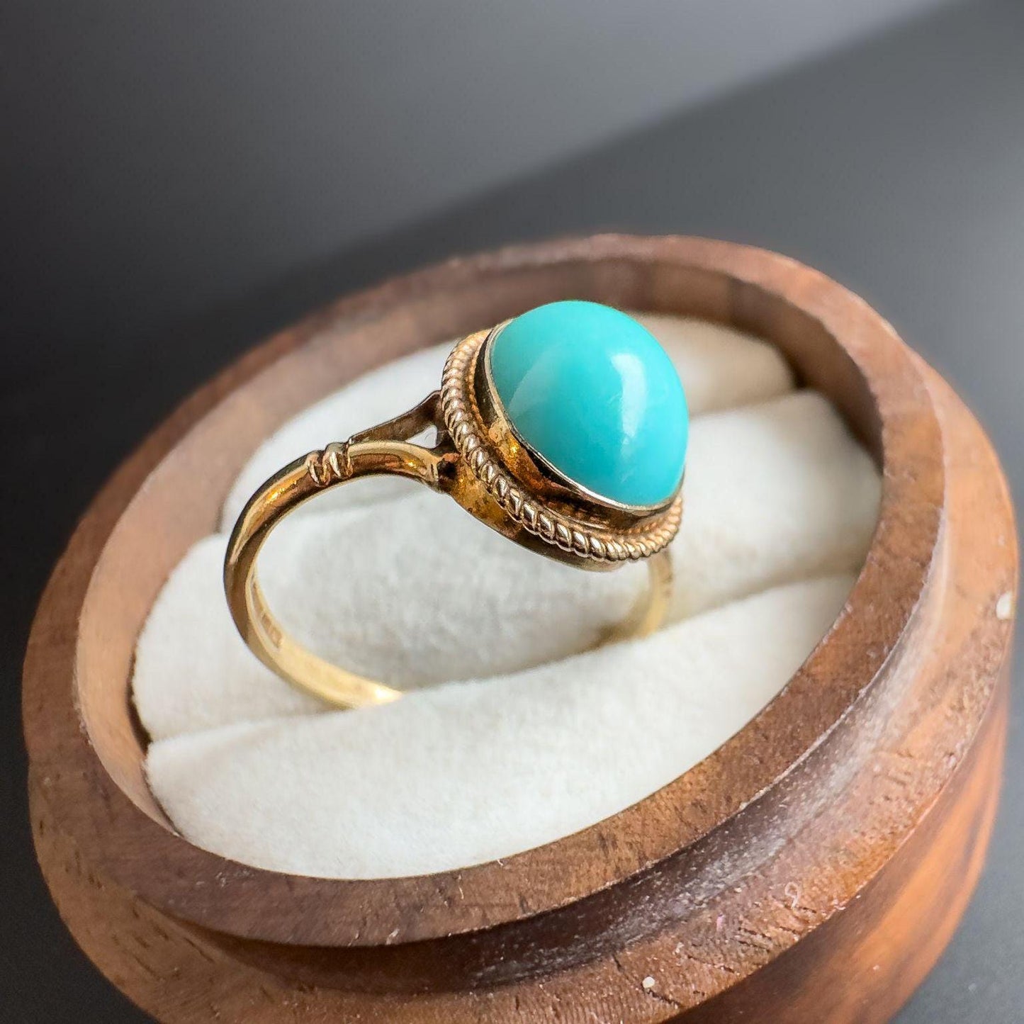 Bold & Beautiful 1970s 9ct Gold Turquoise Ring Vintage Chic Jewelry | UK K 1/2 - US 5.5 | Resizable | English Hallmarks