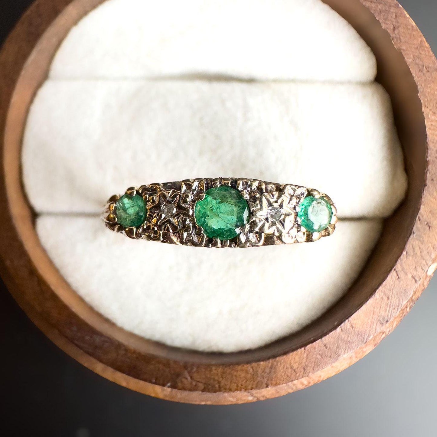 1980s Three-Stone Emerald & Diamond Ring in 9ct Gold Stunning Scrollwork | UK Size N - US 6.75 | Resizable | English Hallmarks