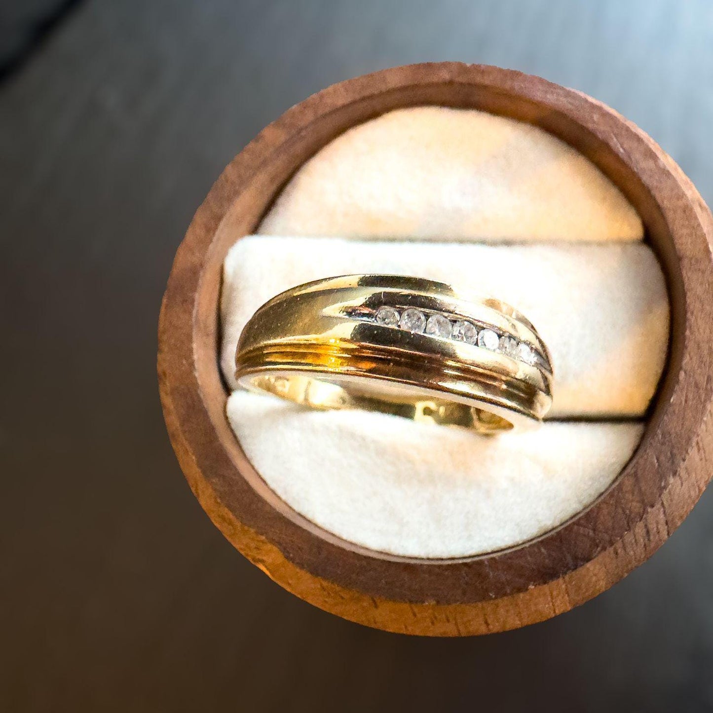 Vintage 9ct Gold Diamond Accent Band Ring - Vintage Elegance - Unique Gold Band | English Hallmarks | UK Q 1/2 - US 8.5 | Resizable