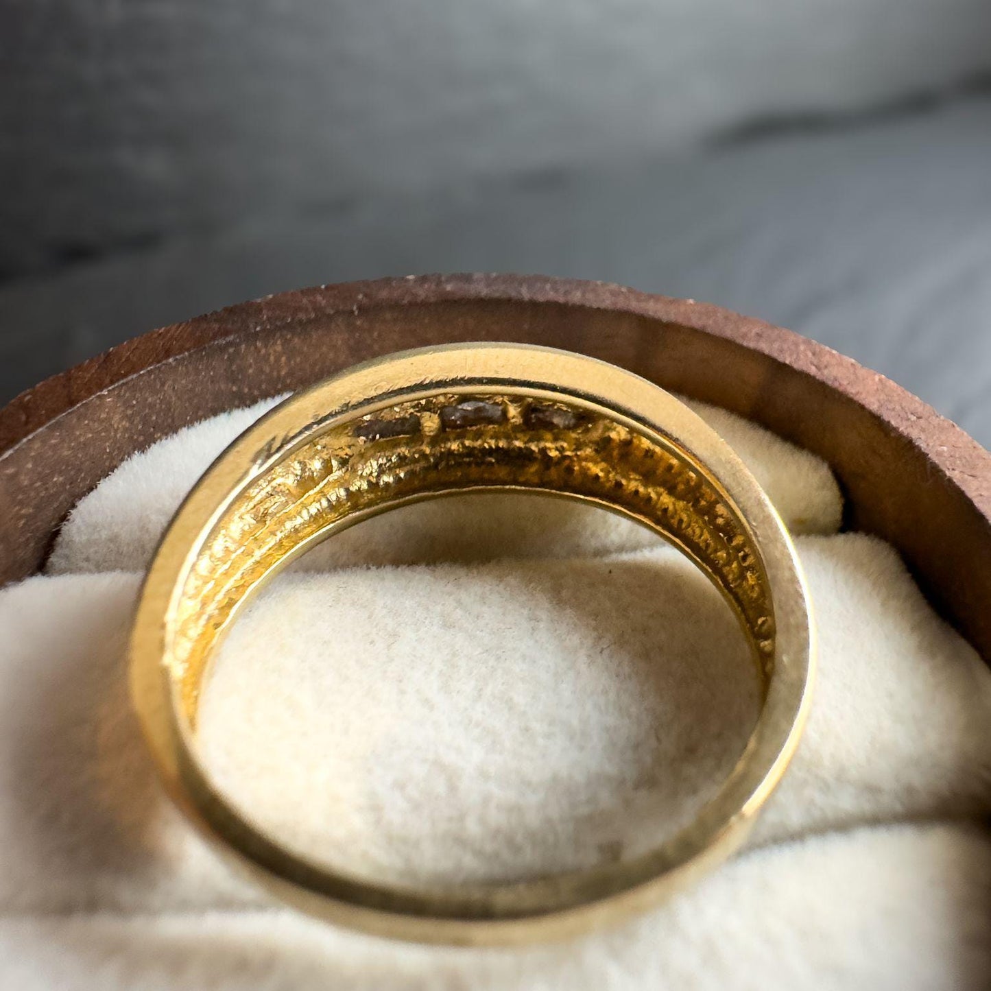 Vintage 9ct Gold Diamond Accent Band Ring - Vintage Elegance - Unique Gold Band | English Hallmarks | UK Q 1/2 - US 8.5 | Resizable