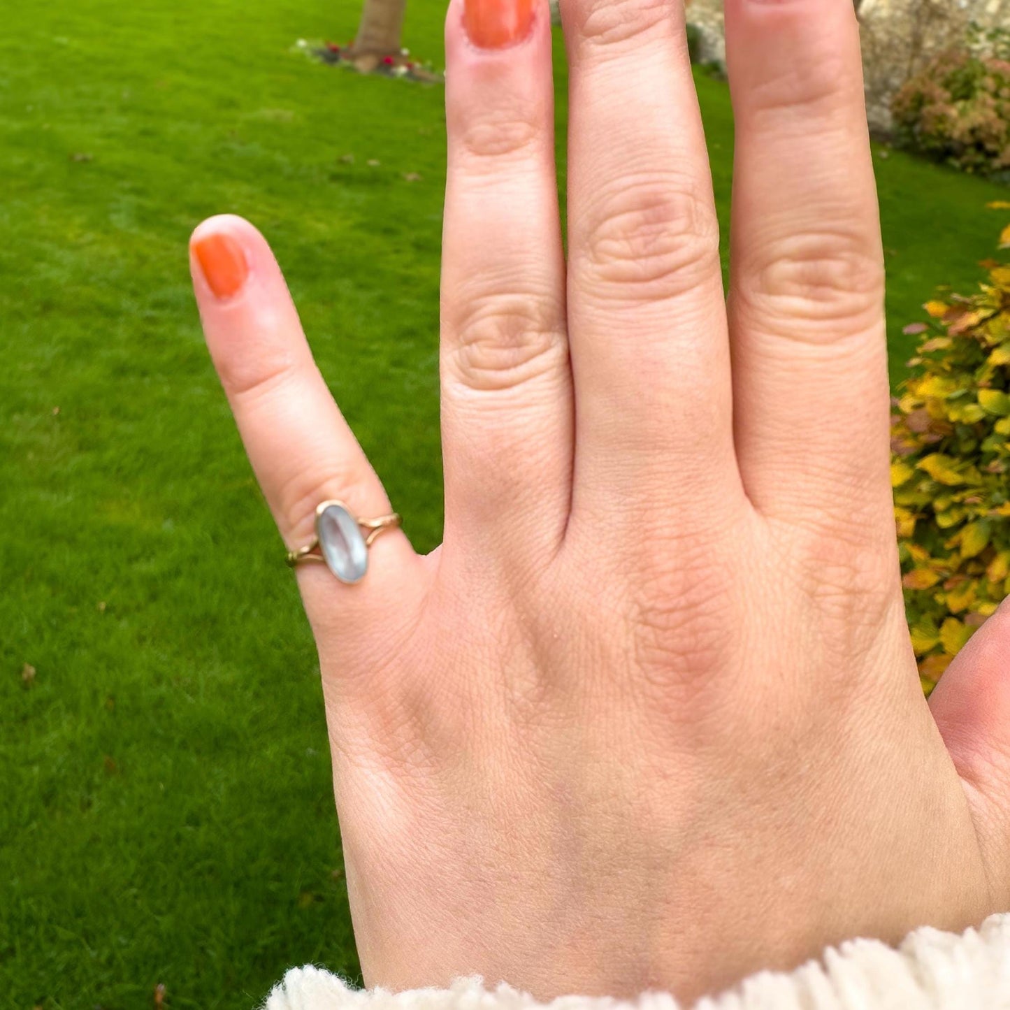 90s Vintage | 9ct Gold Aquamarine Ring | Elegant Oval Aquamarine Statement Ring | Size UK L - US 5.75 | Resizable | English Hallmarks