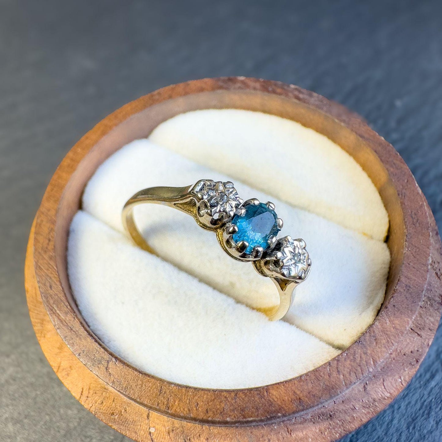 Vintage 9ct Gold Topaz & Diamond Ring Birmingham Hallmarked 1965 | English Hallmarks | UK R 1/2 - US 8.75 | Resizable |